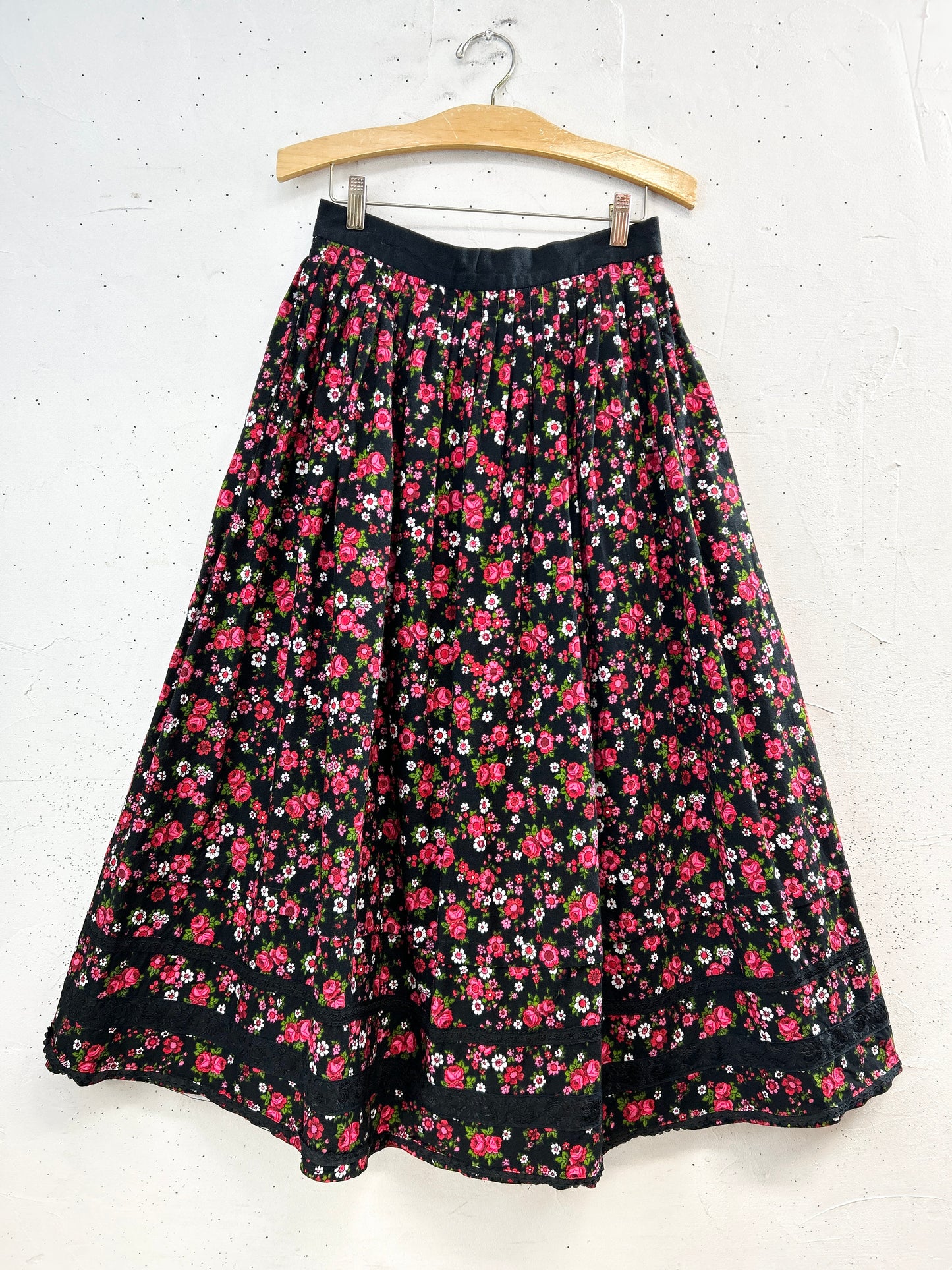Vintage Tyrol Skirt  [A31337]