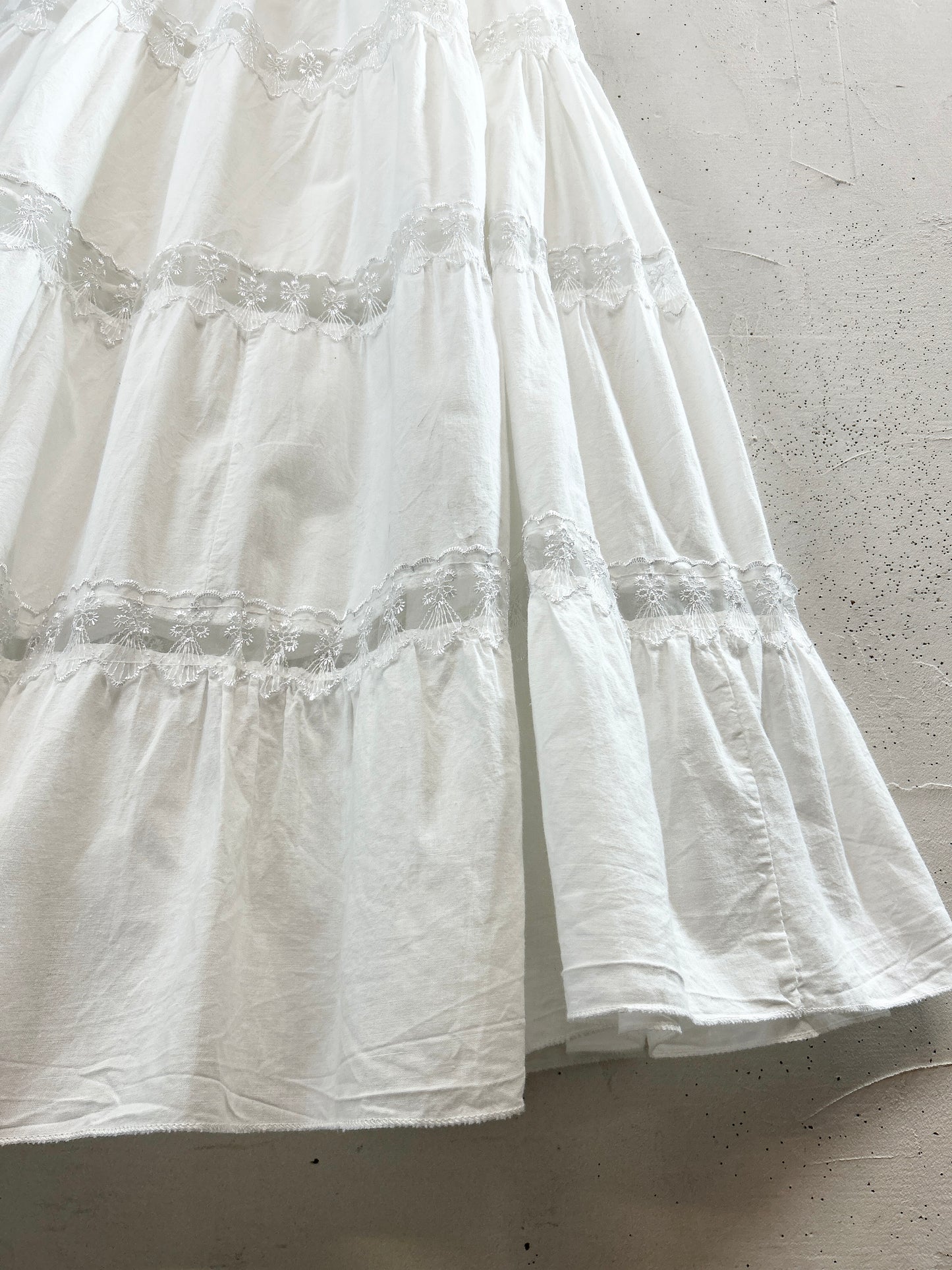 Vintage White Skirt [B31605]