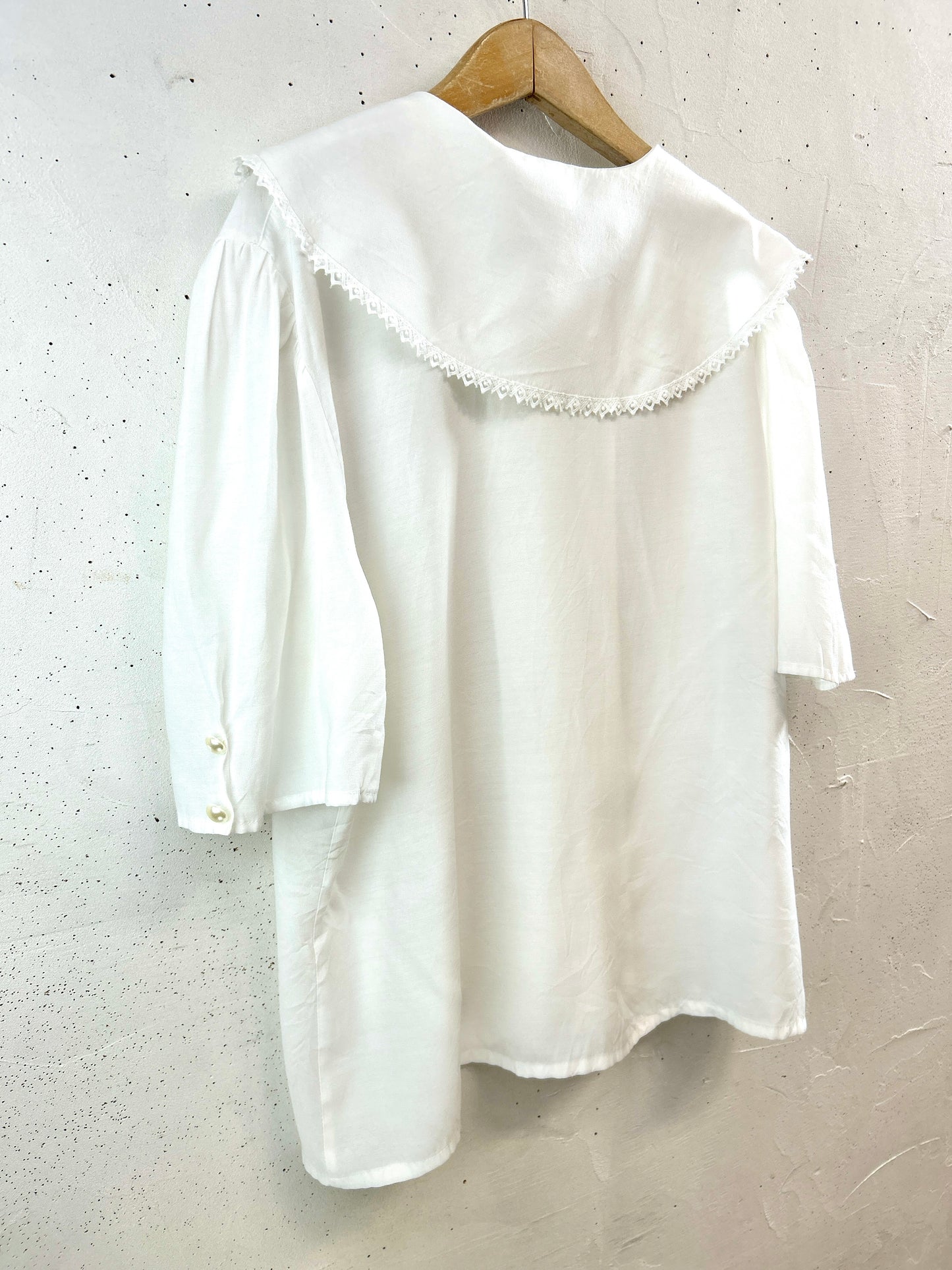 Vintage White Blouse [D32214]