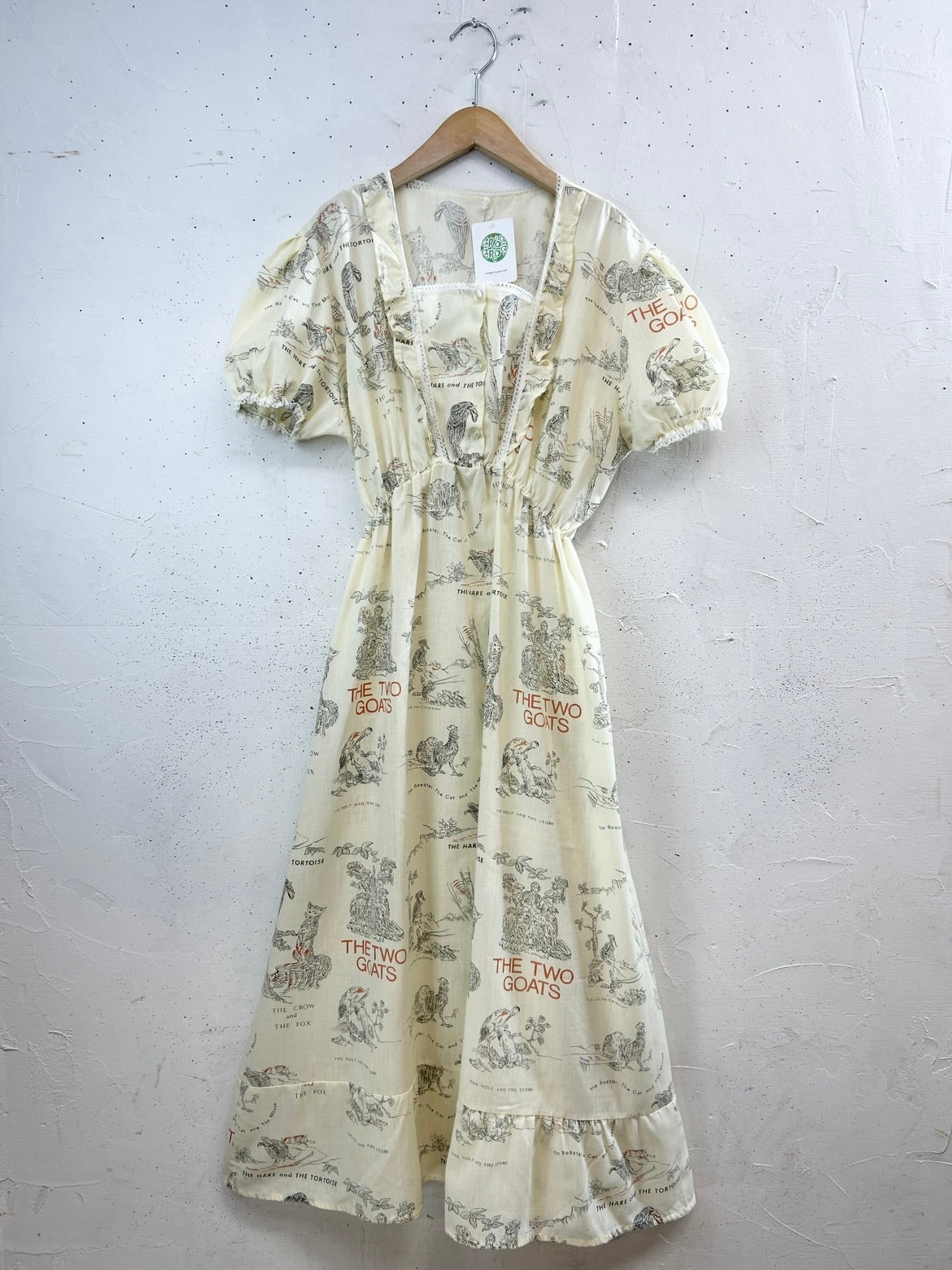 Vintage Dress aesop's fable [E32263]