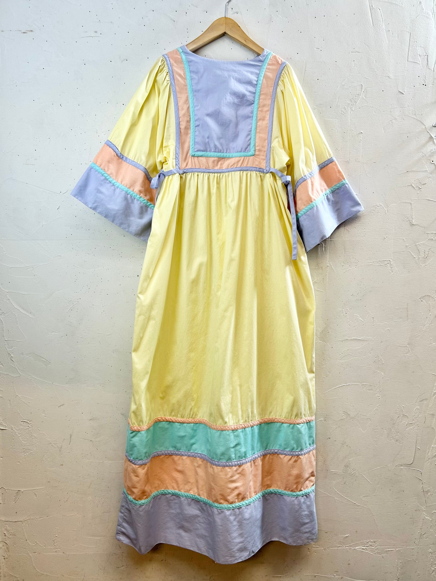 '70s Vintage Dress [G30734]