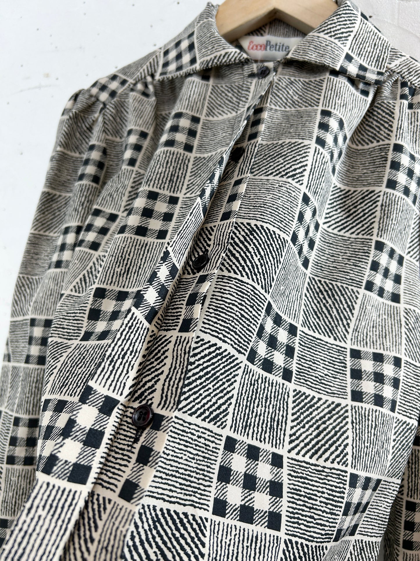Vintage Shirt [J30499]