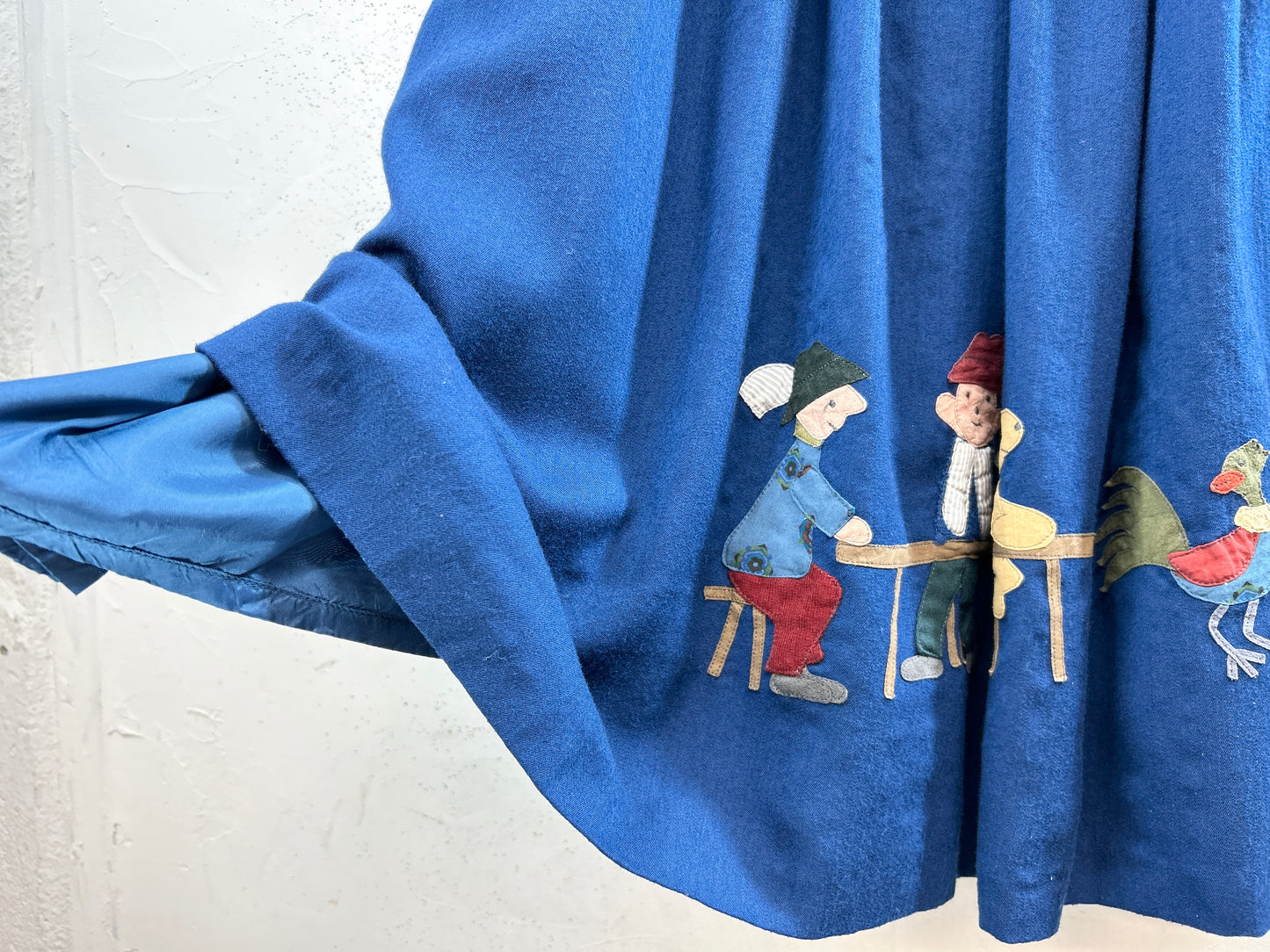 Vintage Skirt  [E32459]