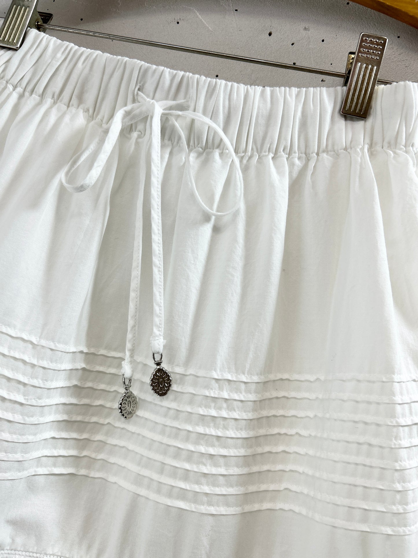 Vintage White Skirt [B31604]