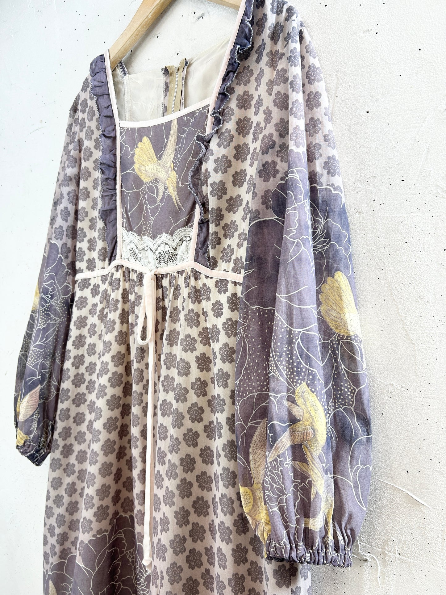 '70s Vintage Dress [J30641]