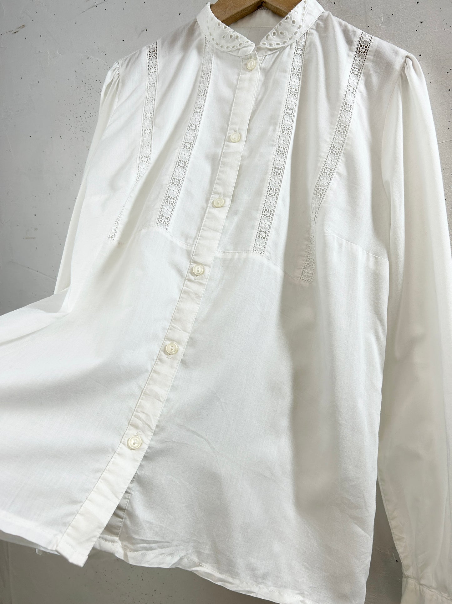 Vintage White Blouse [G32992]