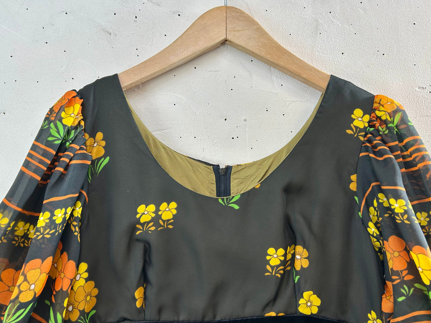 ’70s Vintage Flower Dress [G30615]