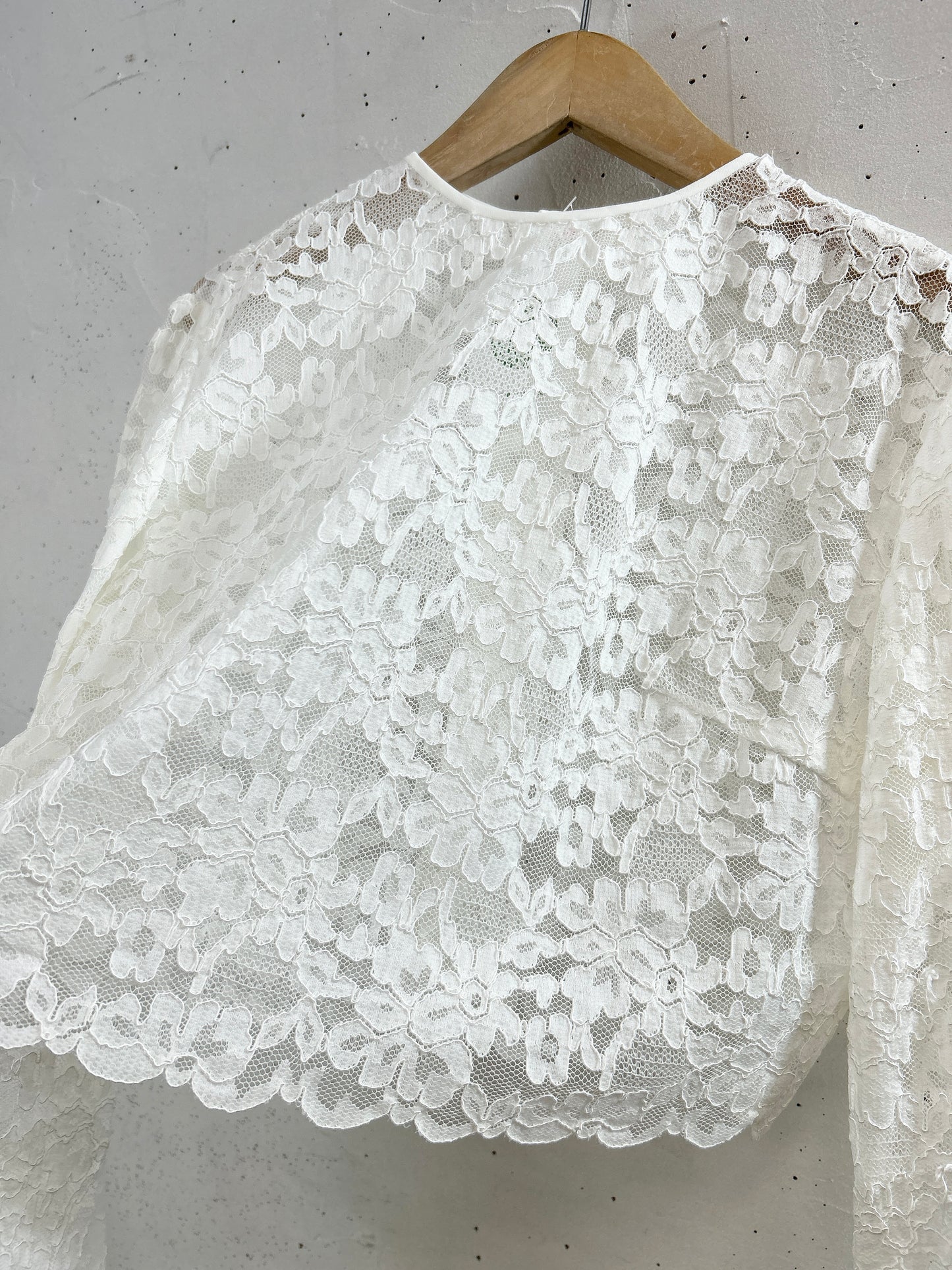 Vintage White Lace Blouse [F32575]