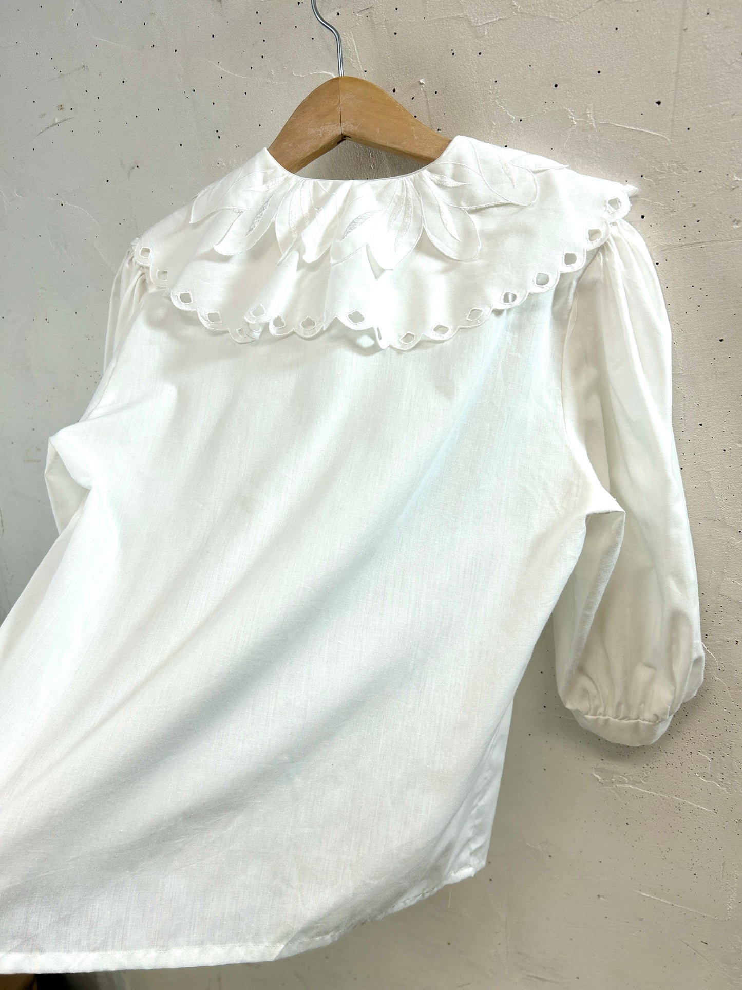 Vintage White Blouse [C31828]