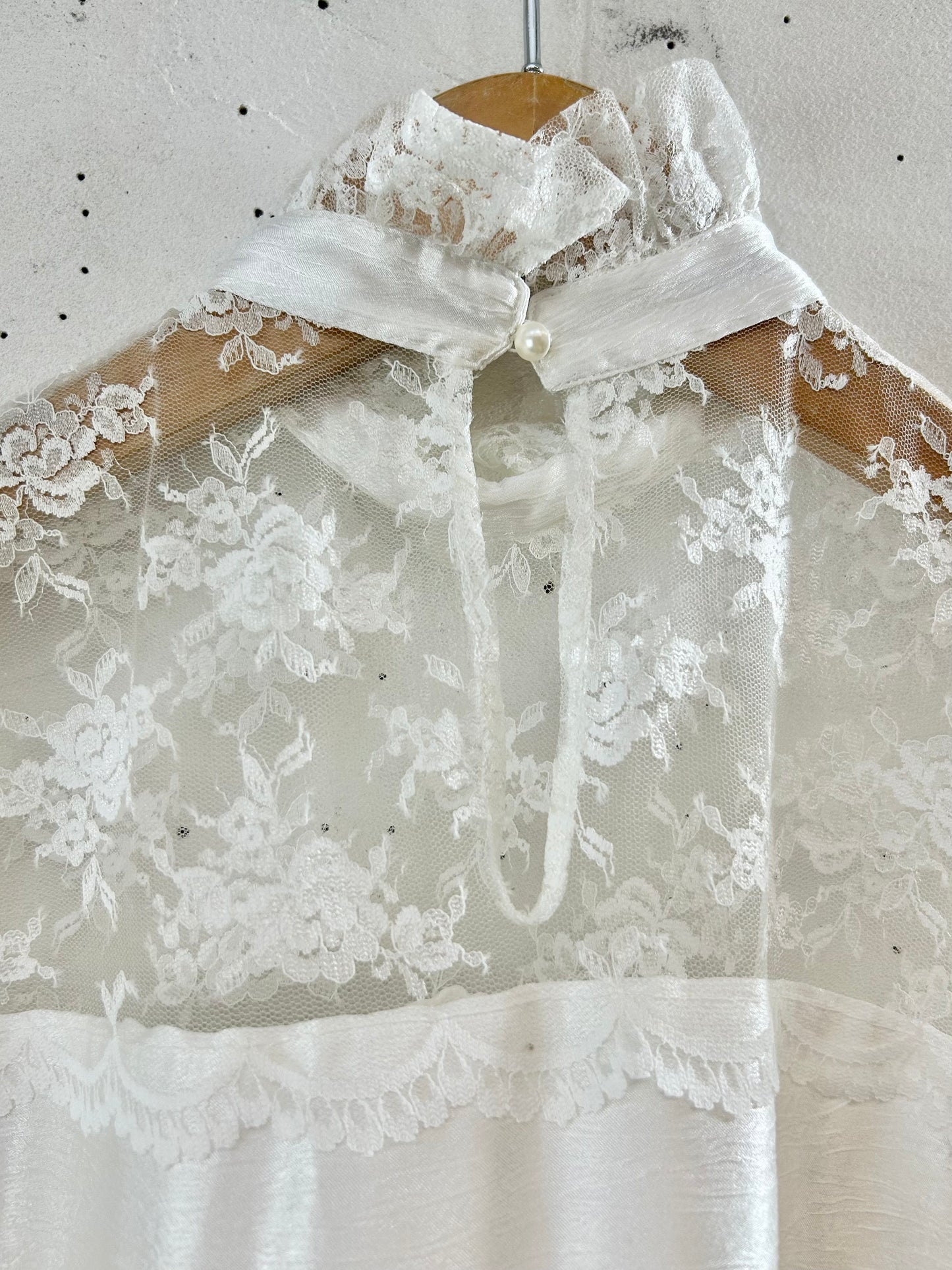 Vintage White Lace Blouse [G30776]