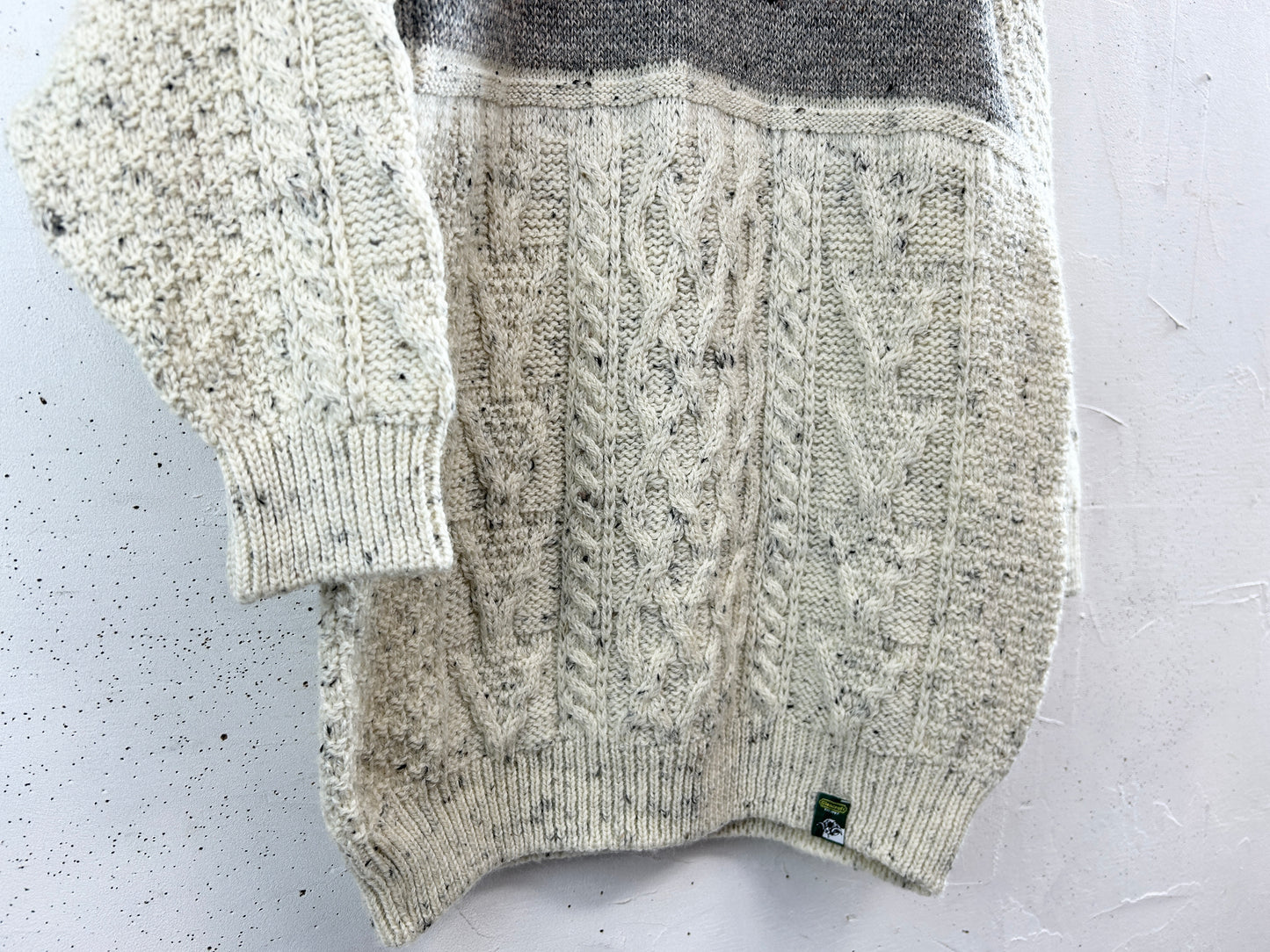 Vintage Knit Sweater〜MADE IN GREATBRITAIN〜 [A31303]