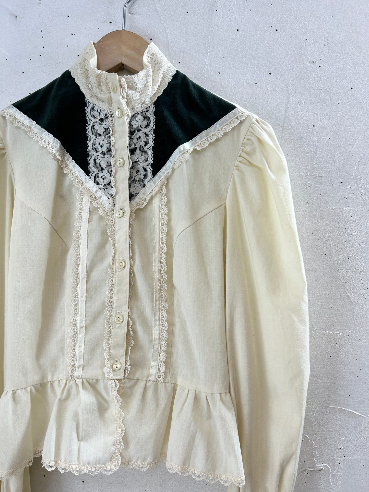 '70s Vintage Blouse 〜GUNNE SAX〜 [H30843]