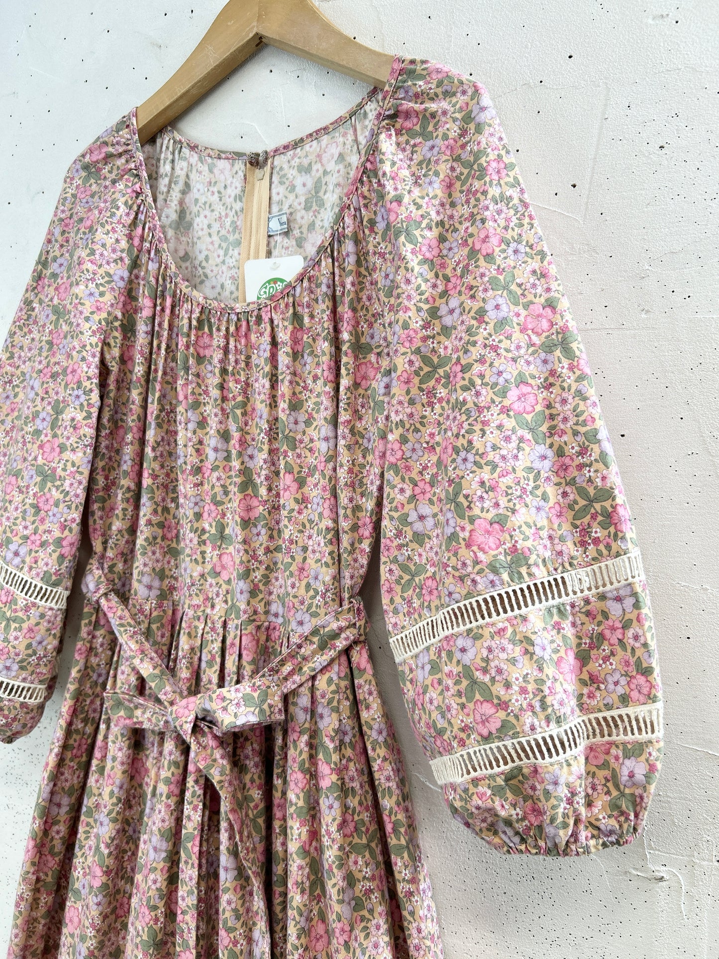 '70s Vintage Dress [F32570]