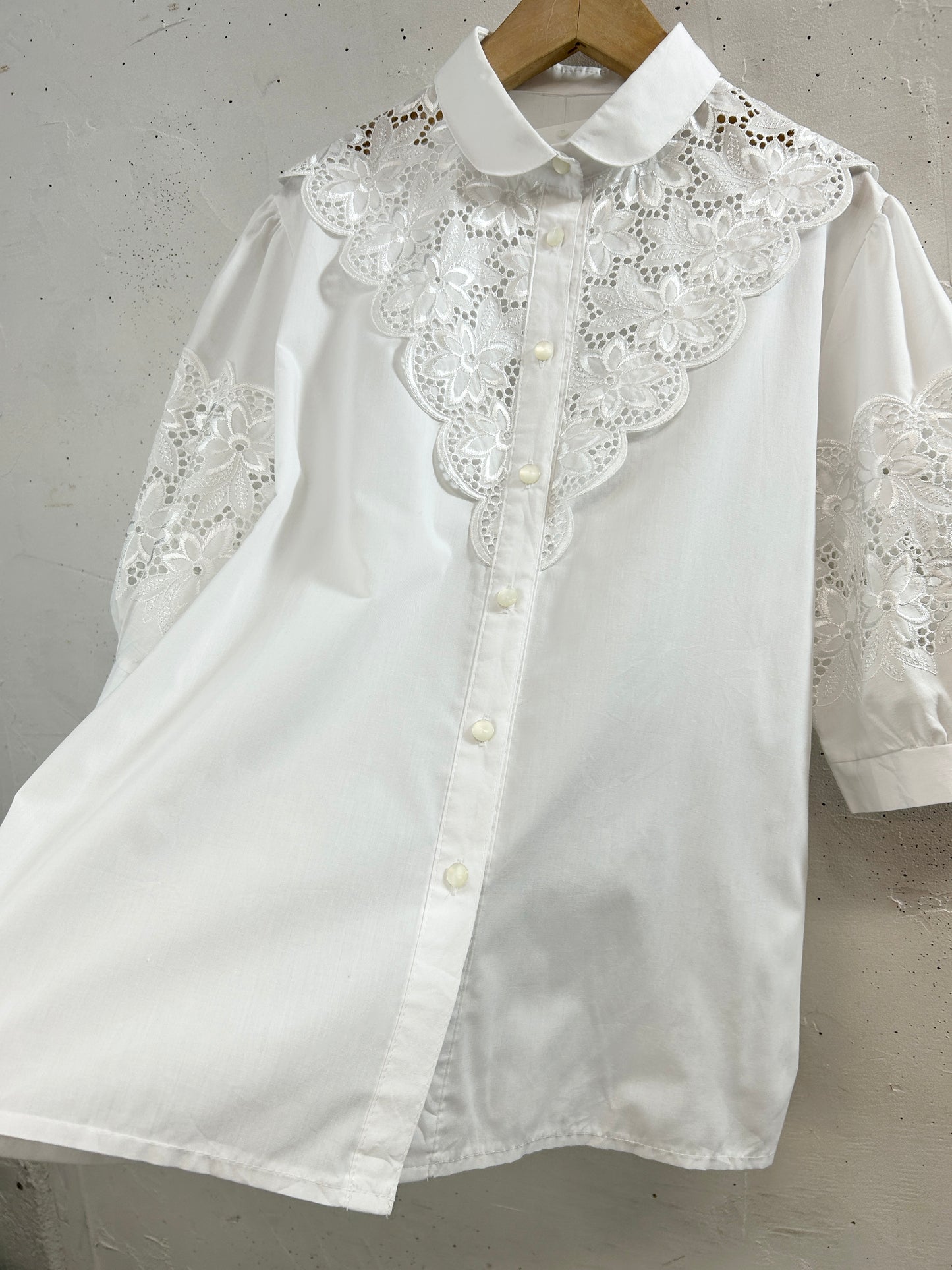 Vintage White Blouse [H33354]