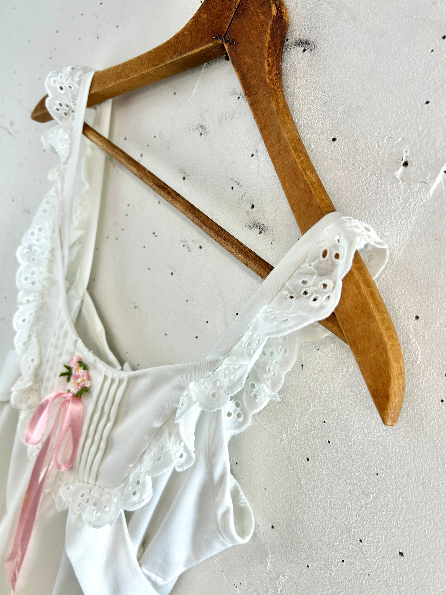 Vintage White Dress [D32141]