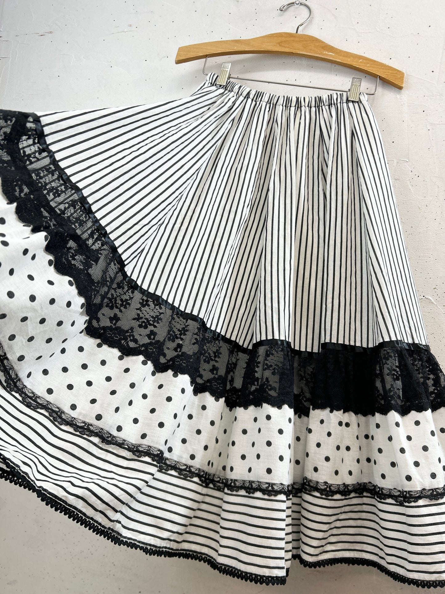 Vintage Skirt 〜carefree fashions〜 [B31643]