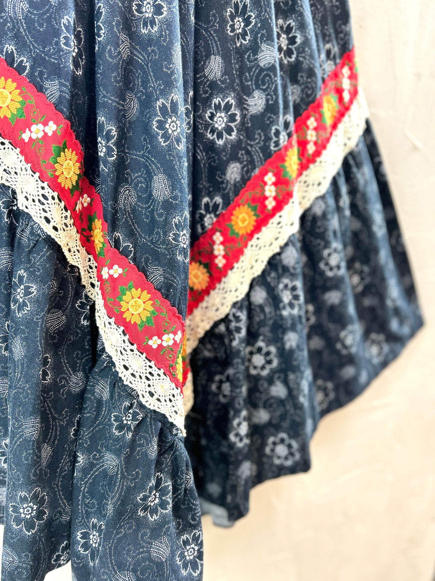 Vintage Skirt [J30654]