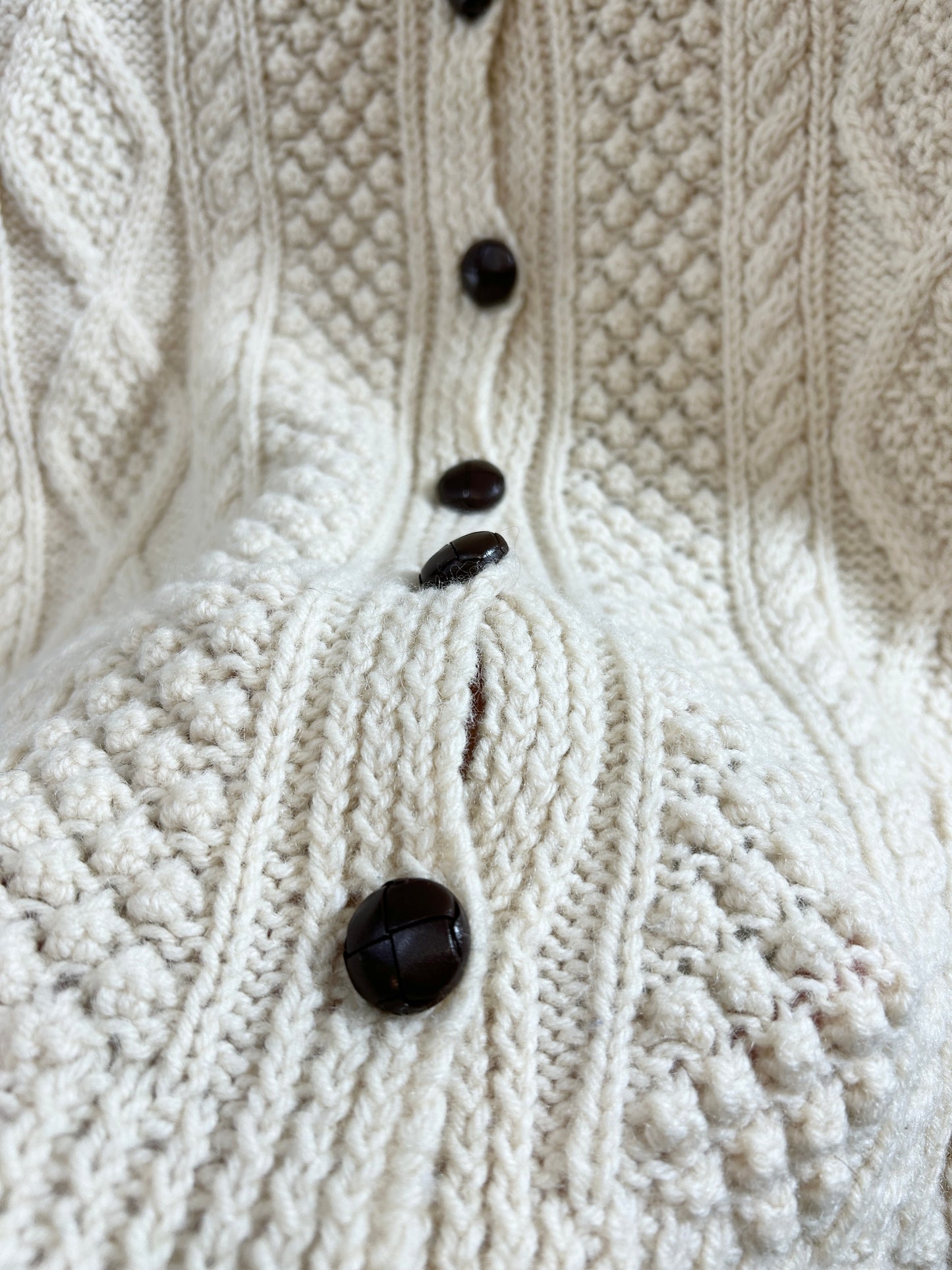 Vintage Knit Cardigan [J30466]