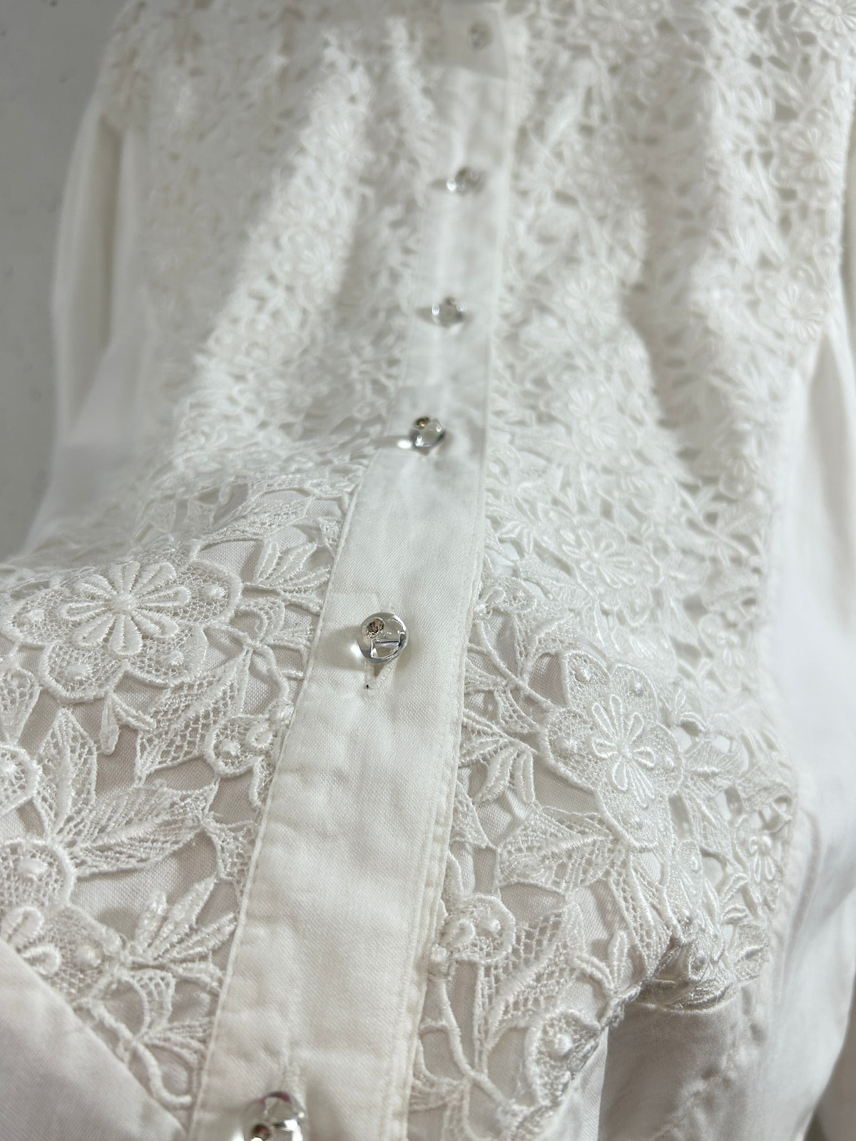 Vintage White Blouse [J34073]