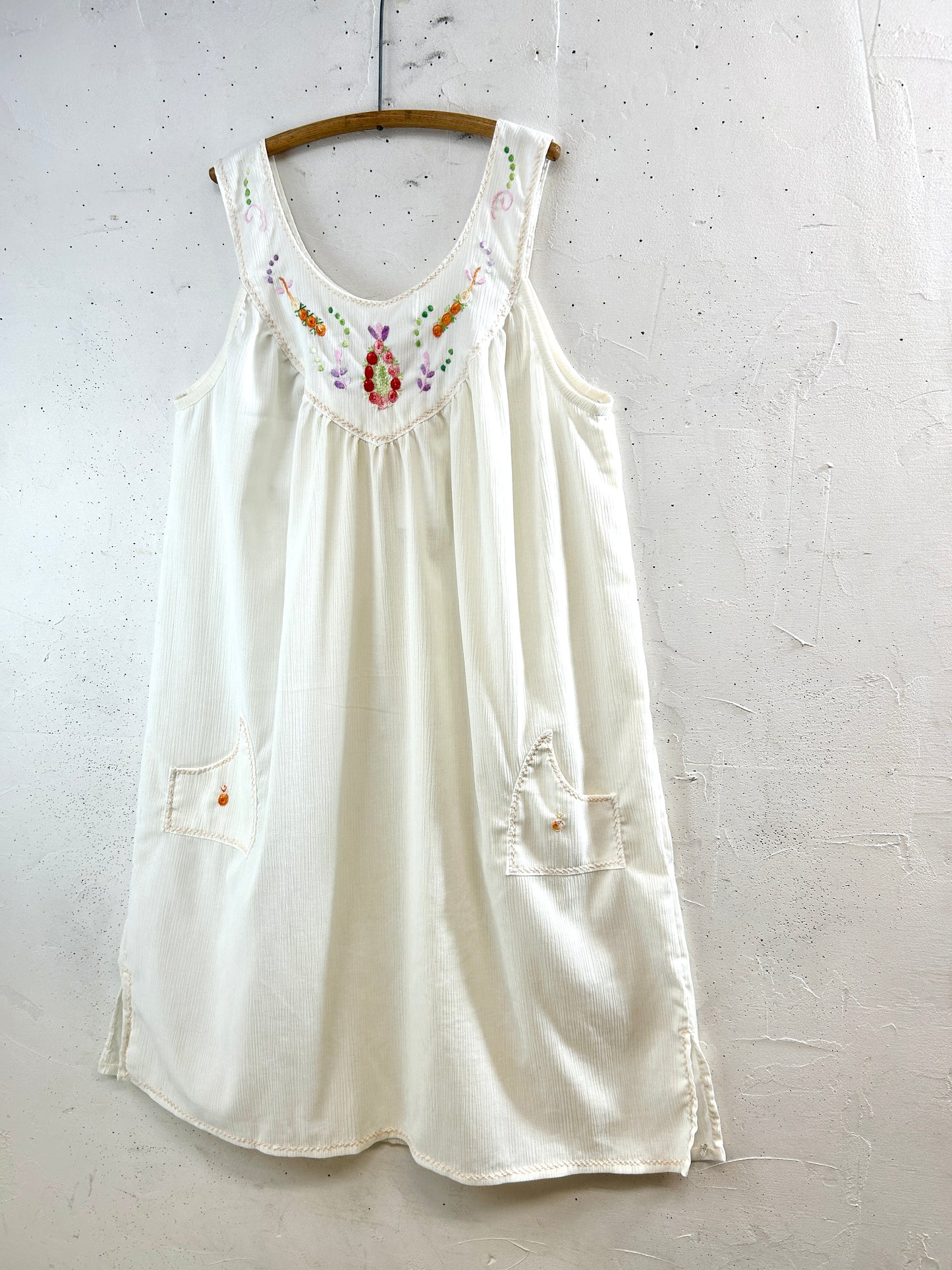 Vintage White Dress [F32737]