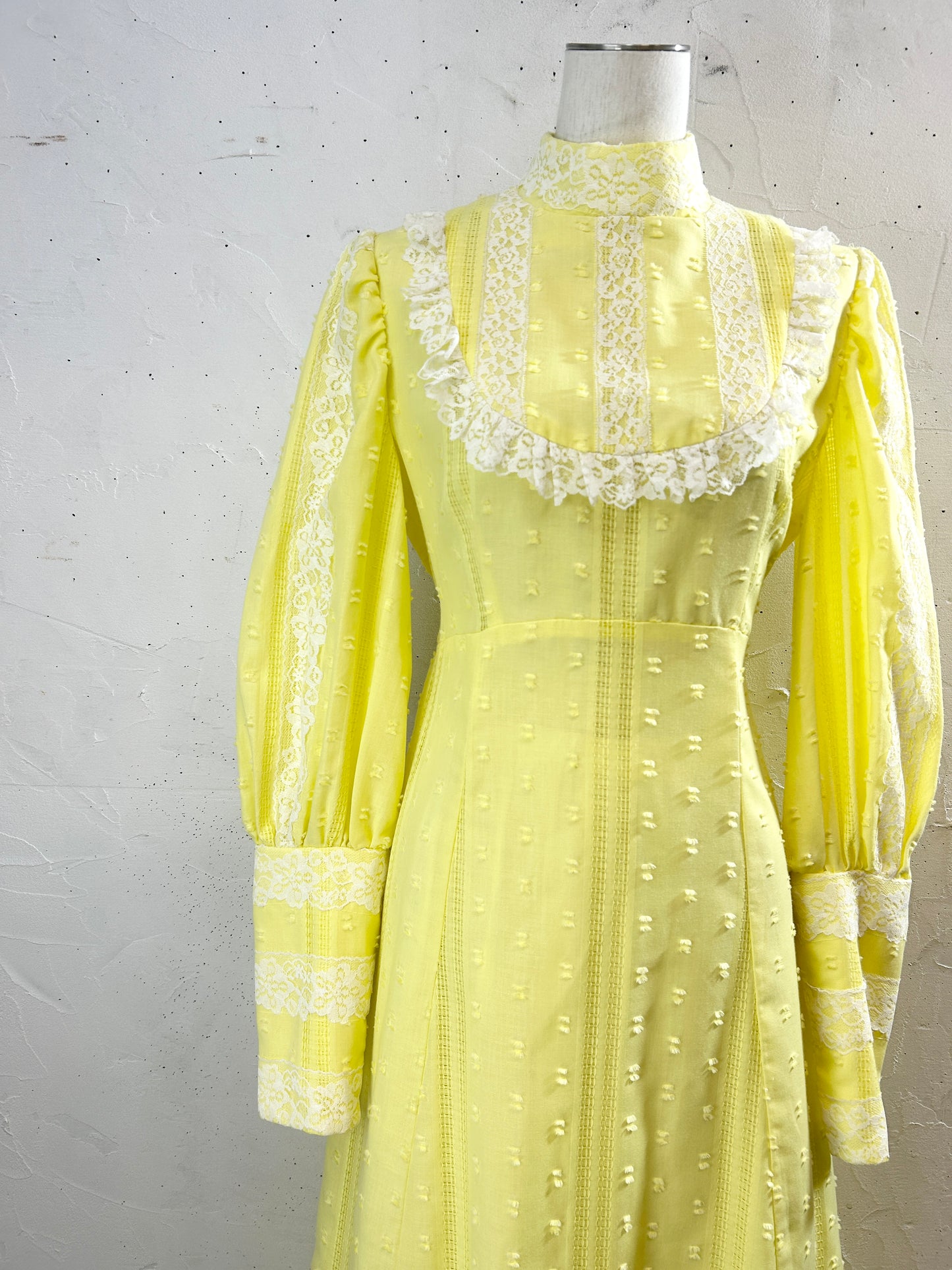 '70s Vintage Dress [J30637]