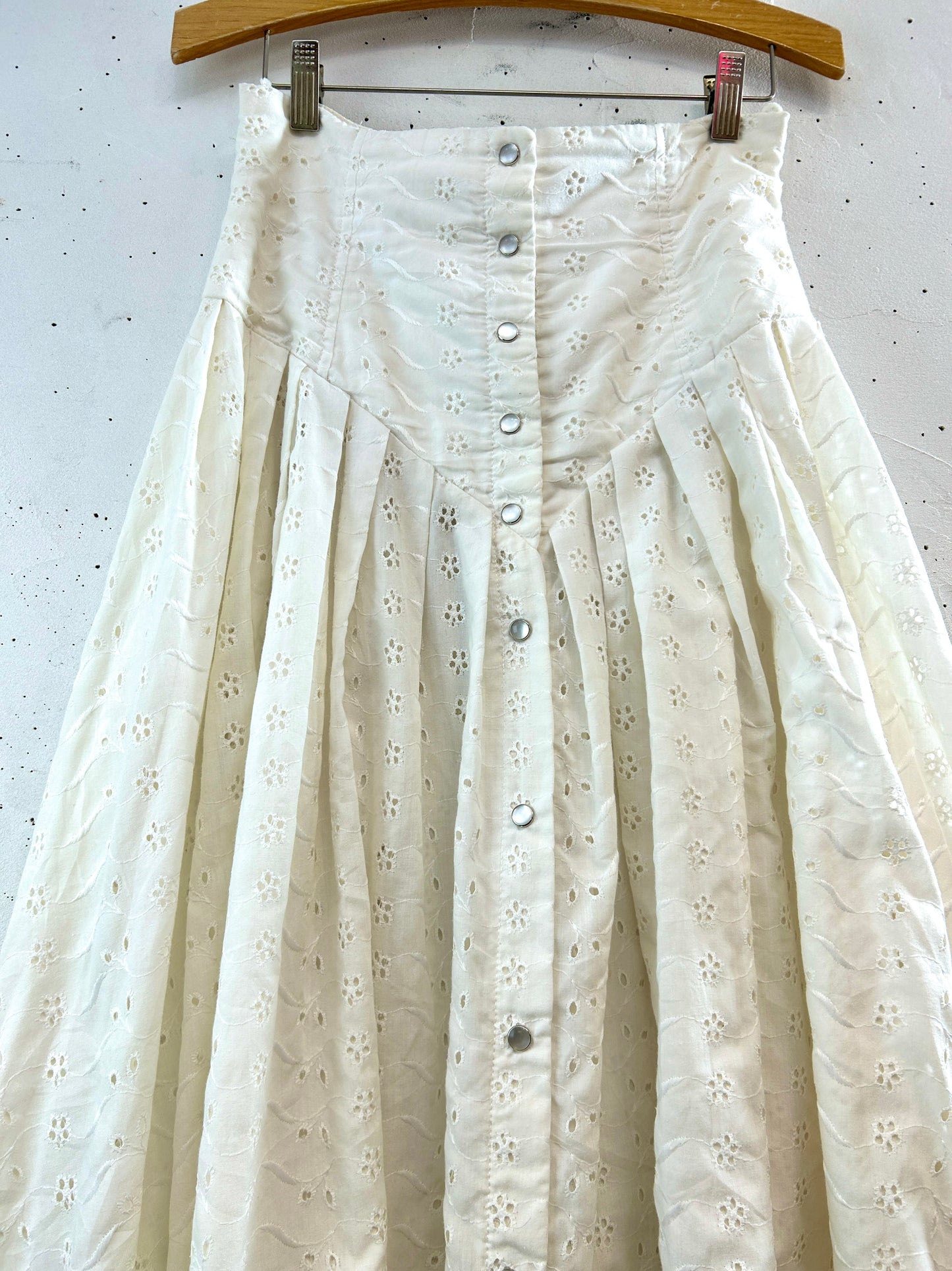 Vintage Cutwork Embroidery Skirt [D32227]