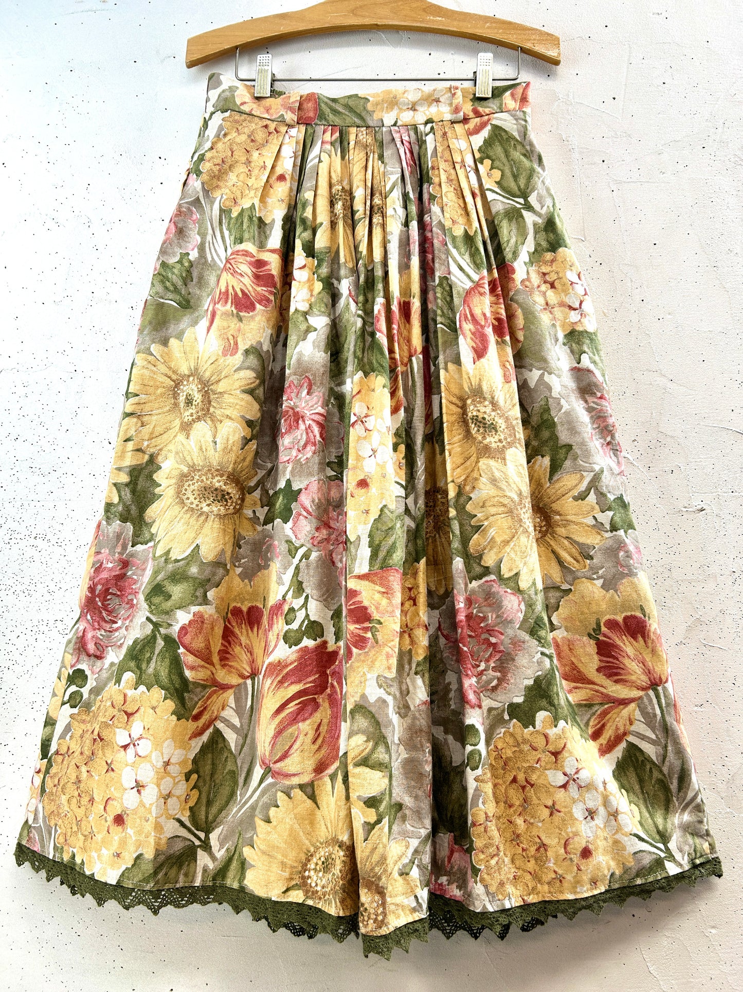 Vintage Tyrol Skirt [D32210]