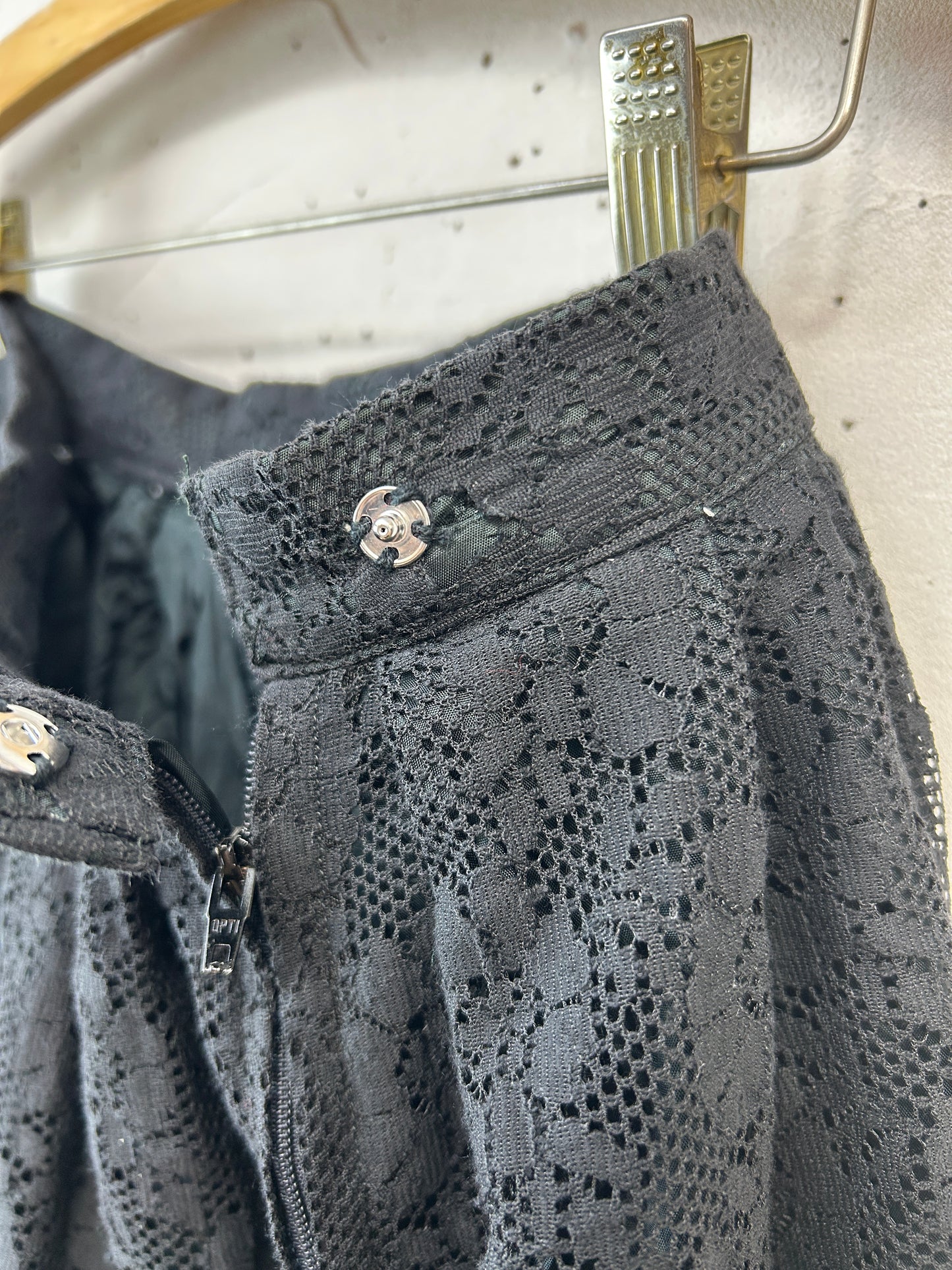 Vintage Lace Skirt [F32860]