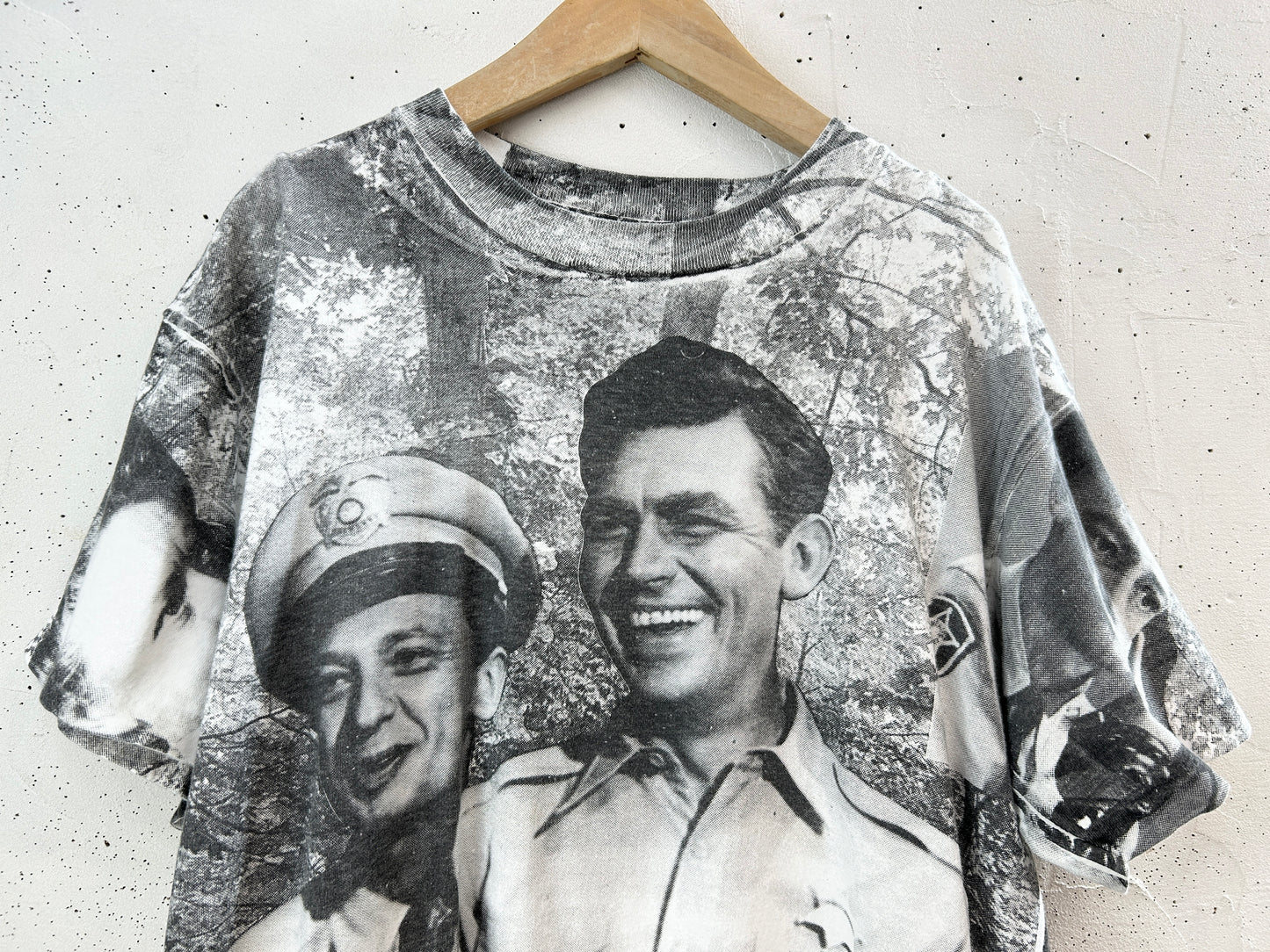 '90s Vintage T-Shirt [G32986]