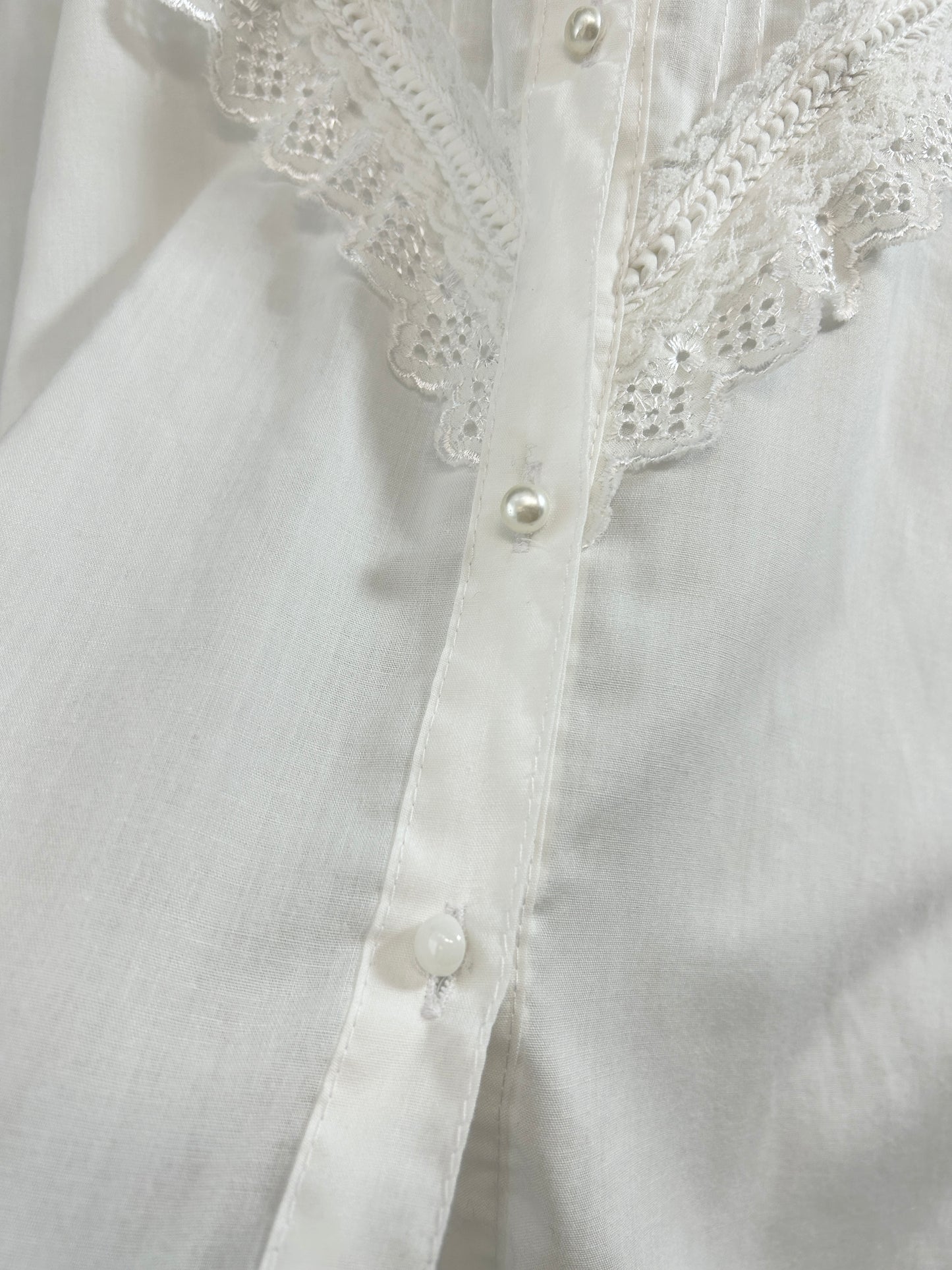 Vintage White Blouse [C31819]