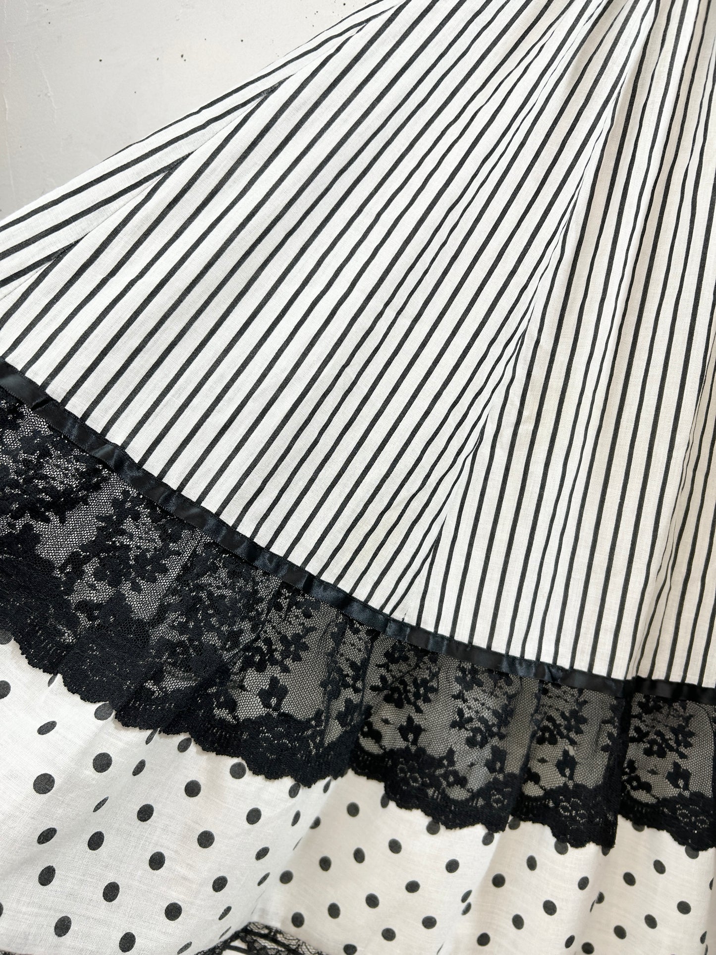 Vintage Skirt 〜carefree fashions〜 [B31643]