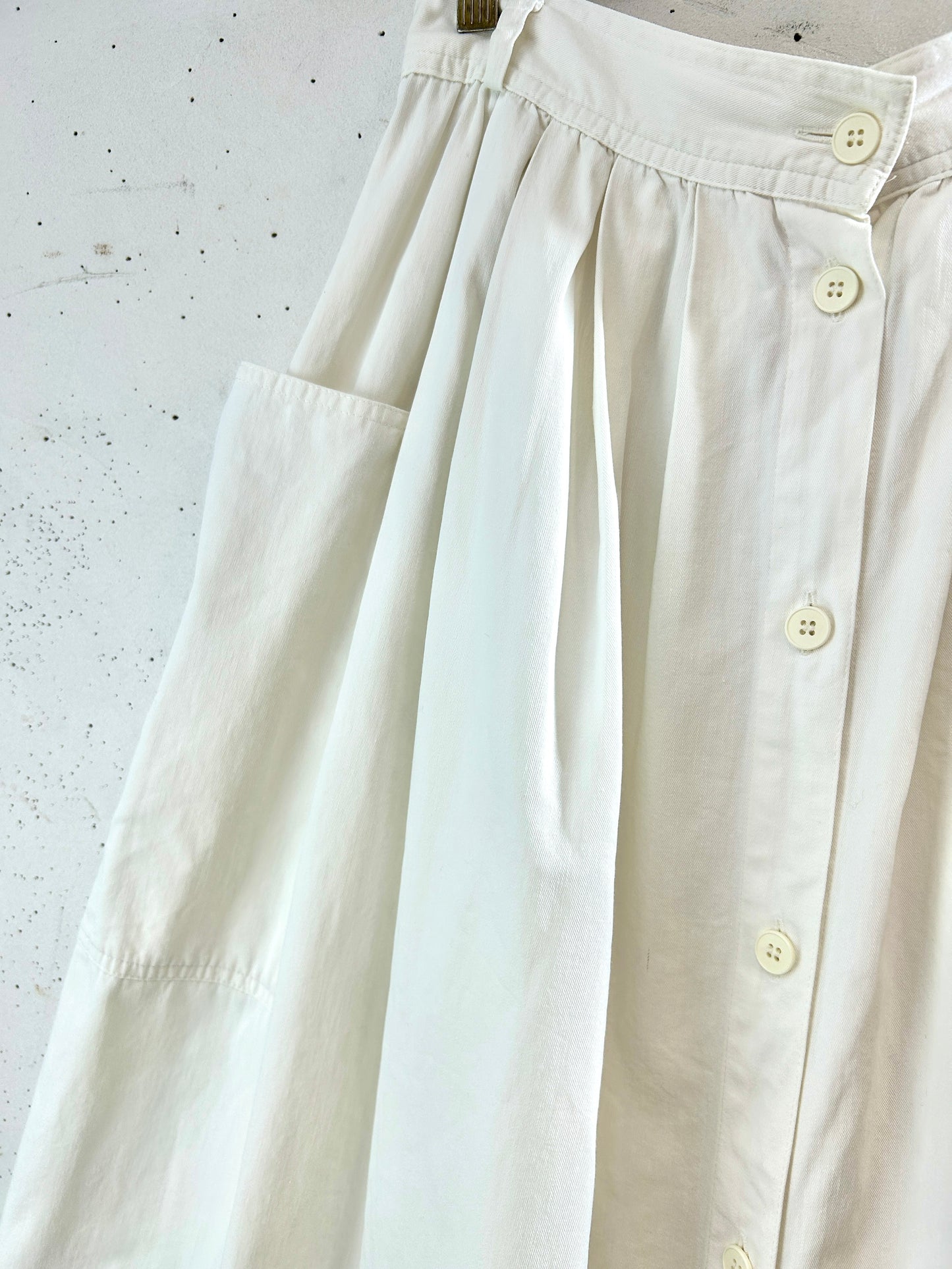Vintage White Skirt [G33239]