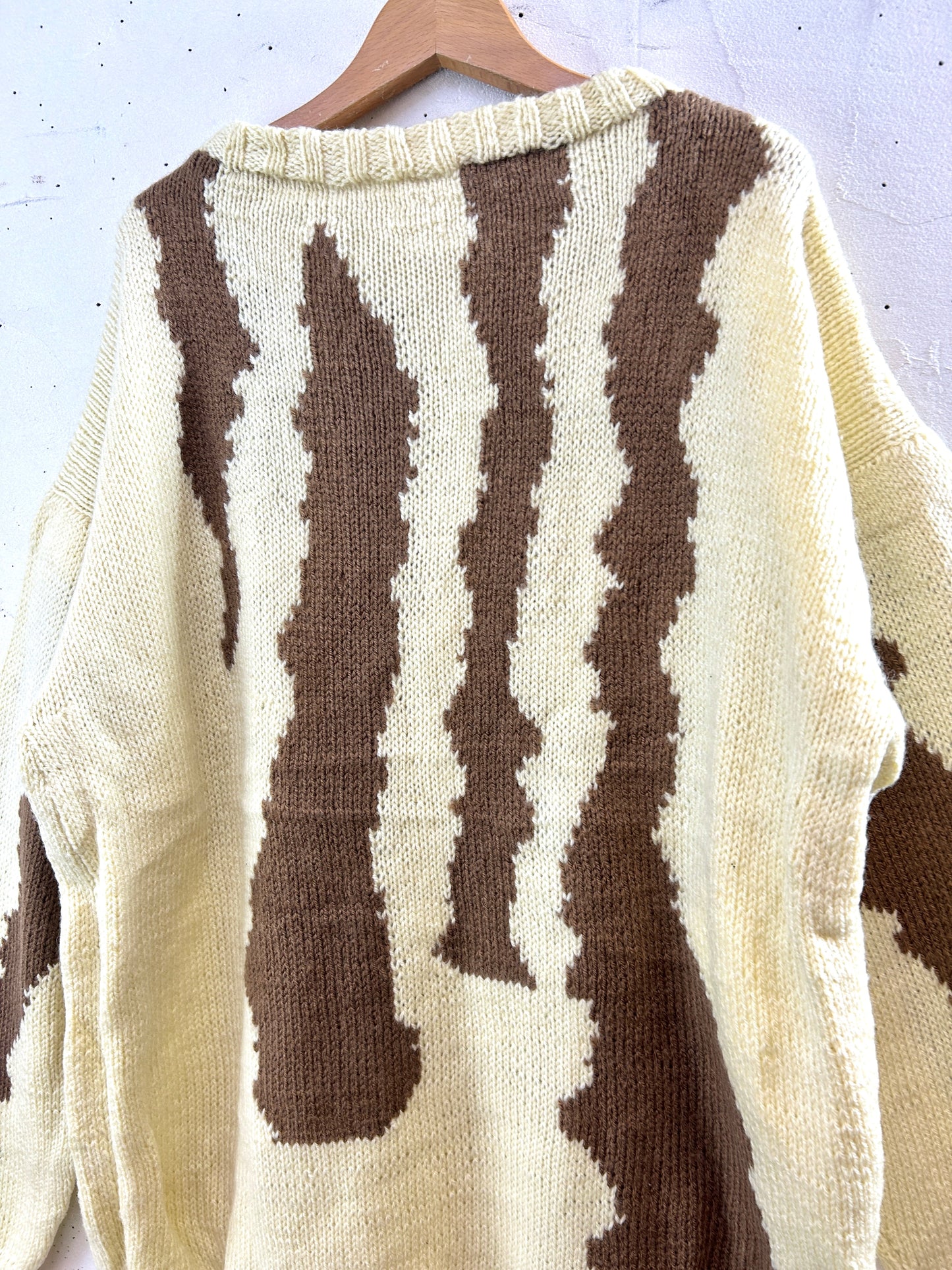 Vintage Hand Knit Sweater [J30522]