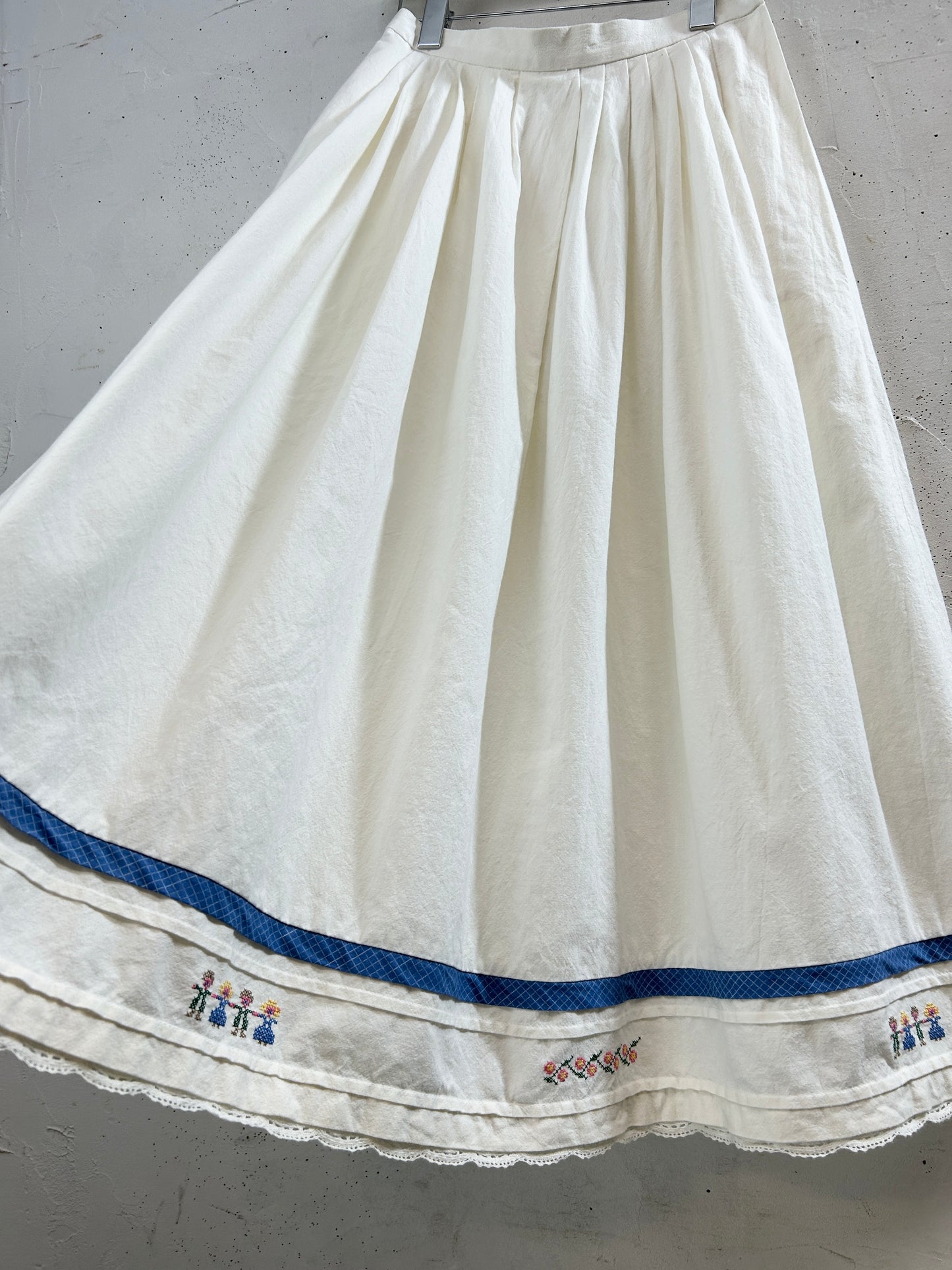 Vintage Tyrol Skirt [H33472]