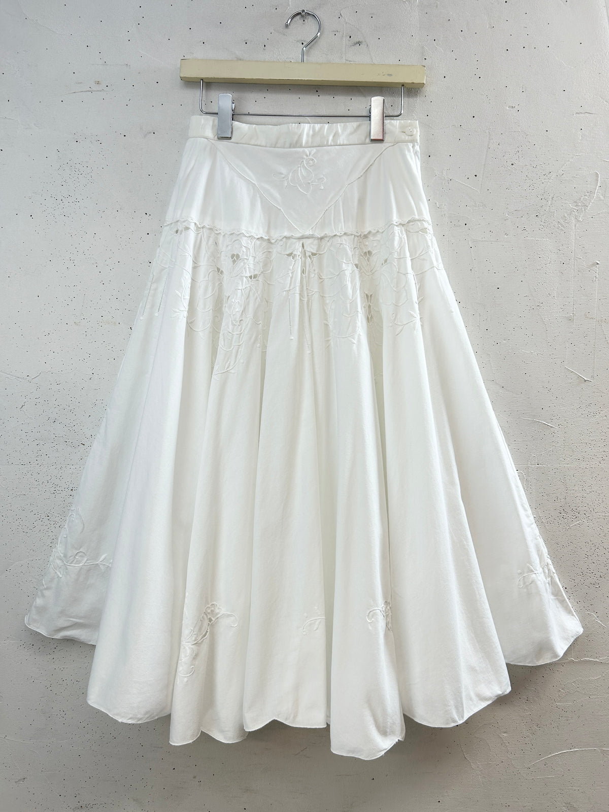 Vintage White Cutwork Skirt [J34077]
