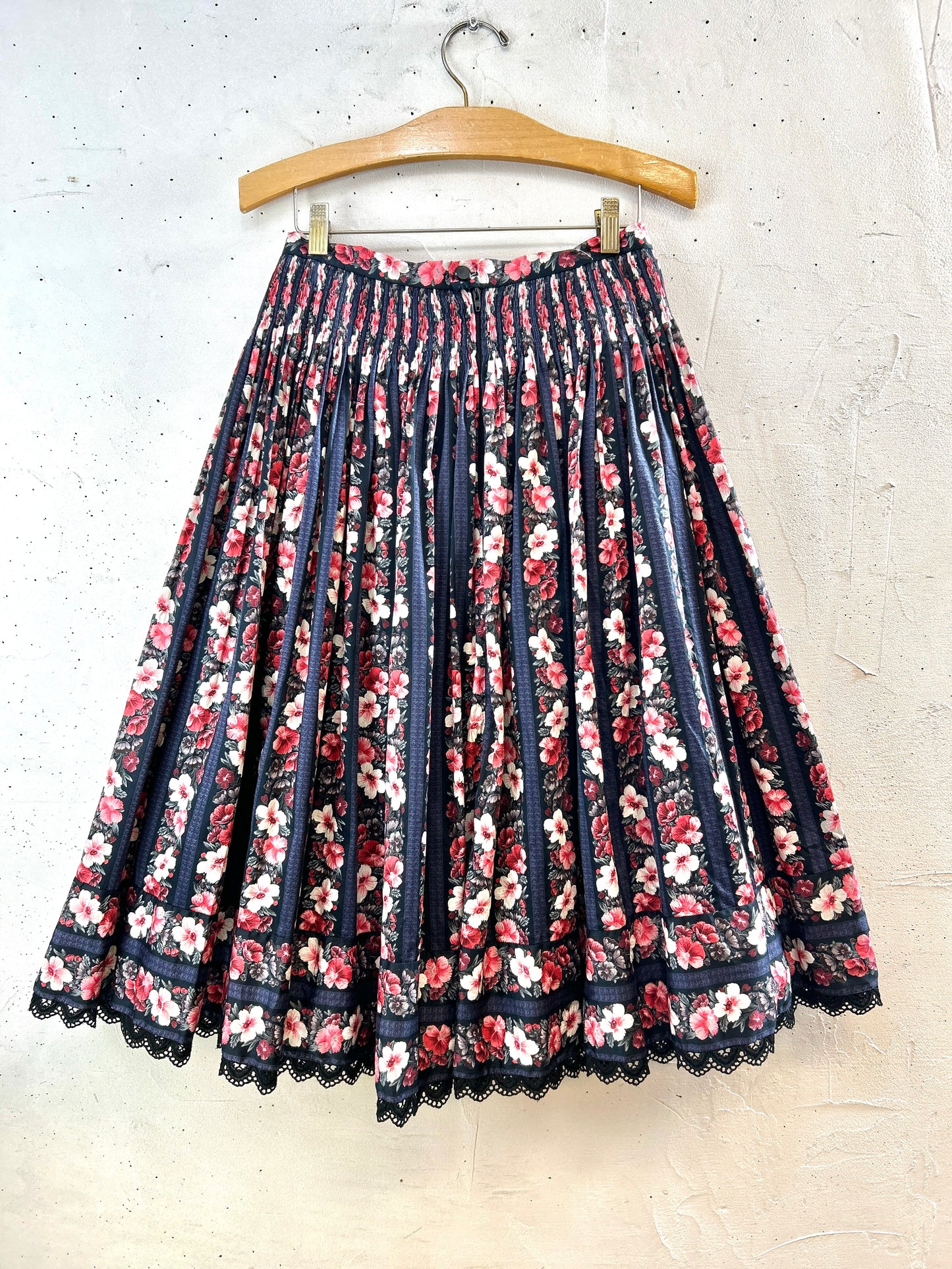 Vintage Tyrol Skirt [H30955]