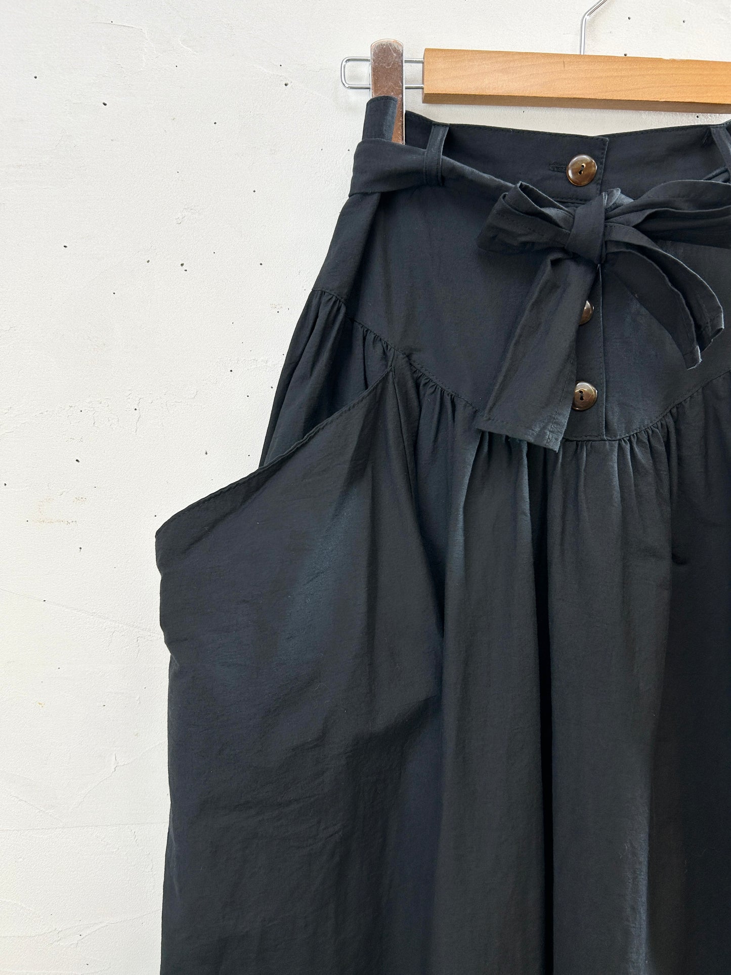 Vintage Black Skirt [H30906]