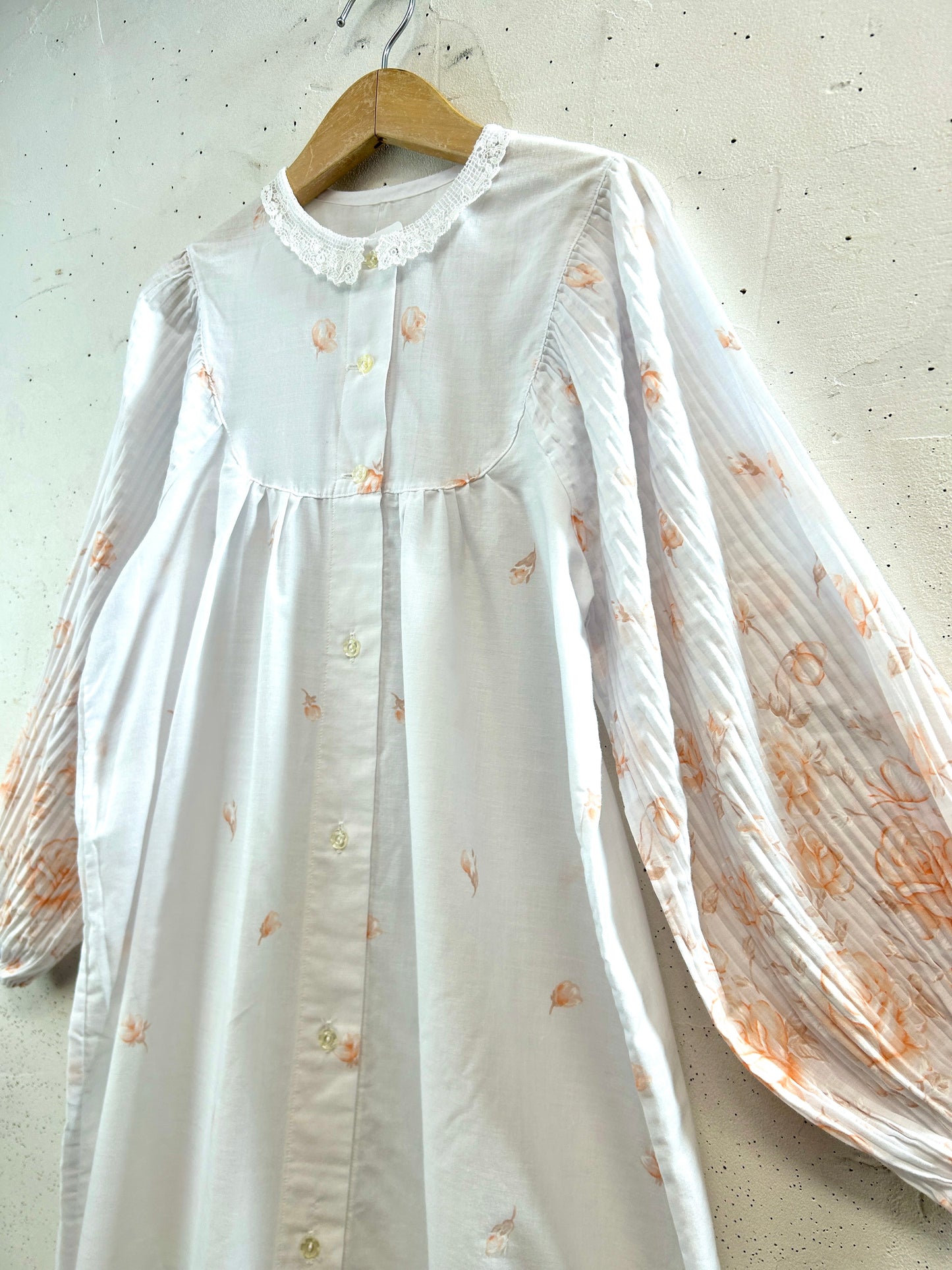 Vintage White Dress [B31692]