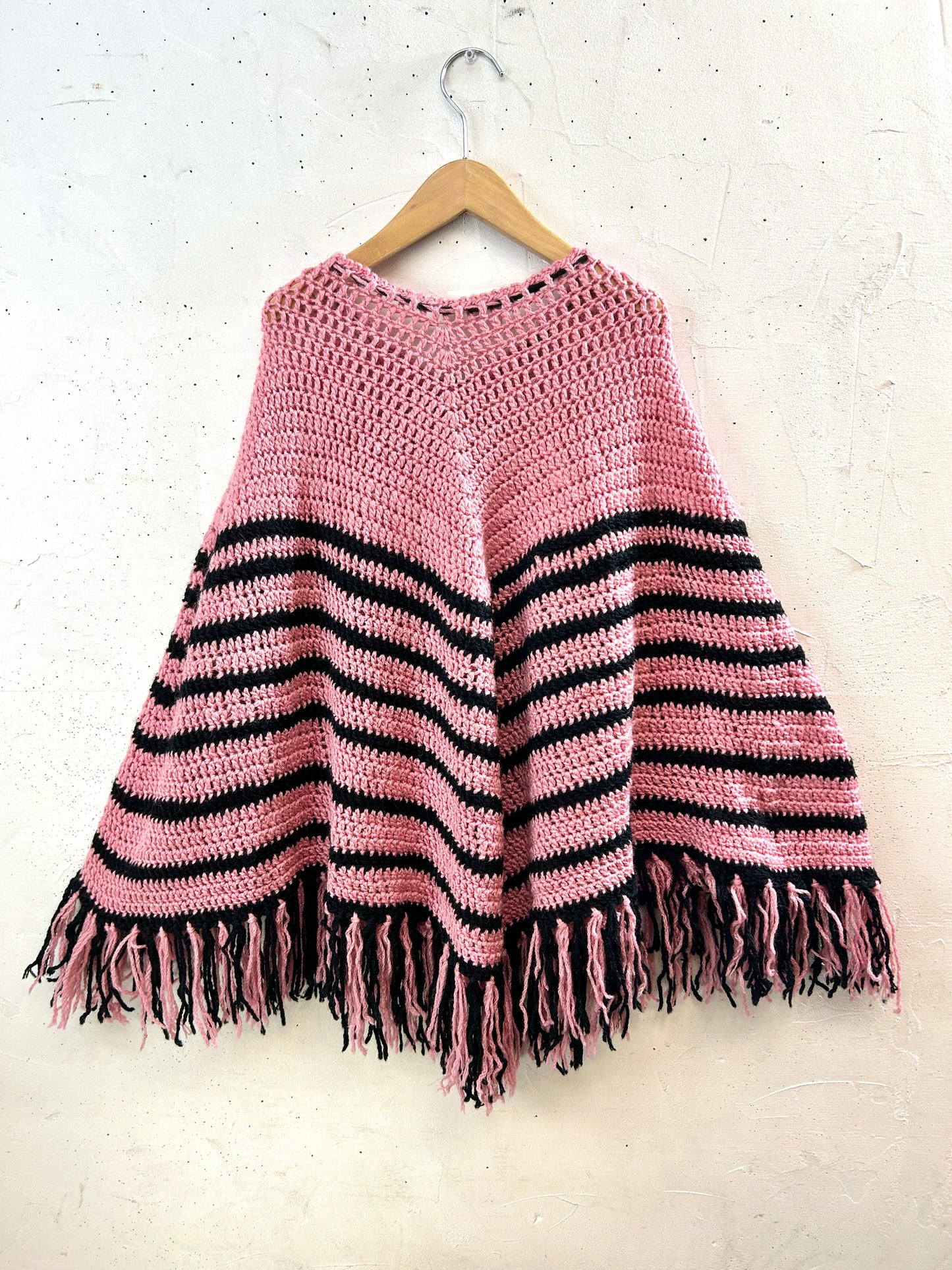 Vintage Knit Poncho [K30884]