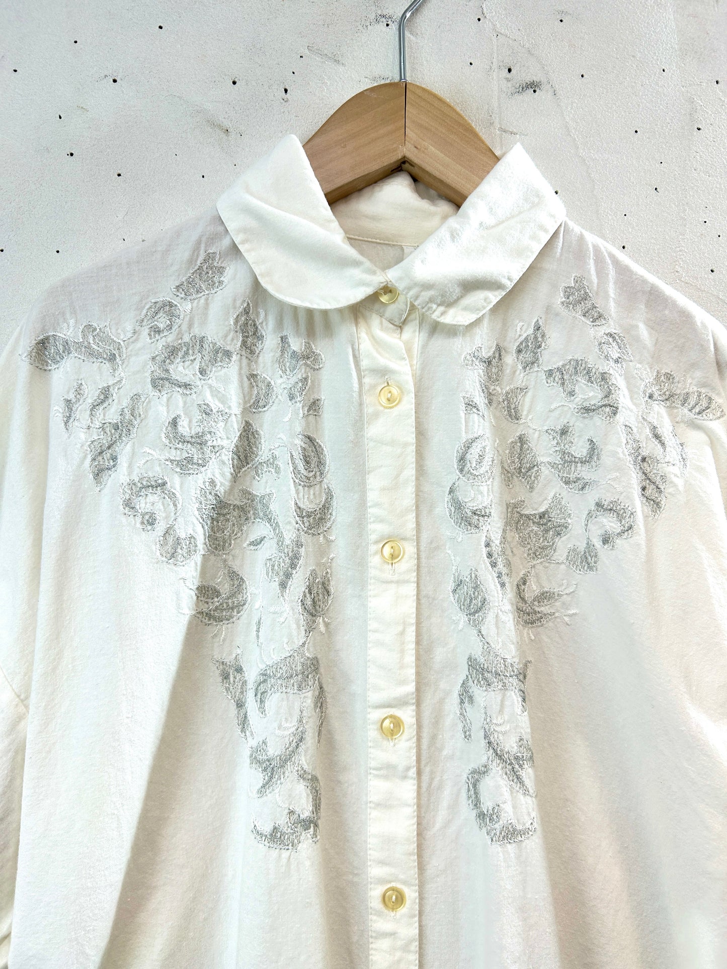 Vintage White Shirt  [L31022]