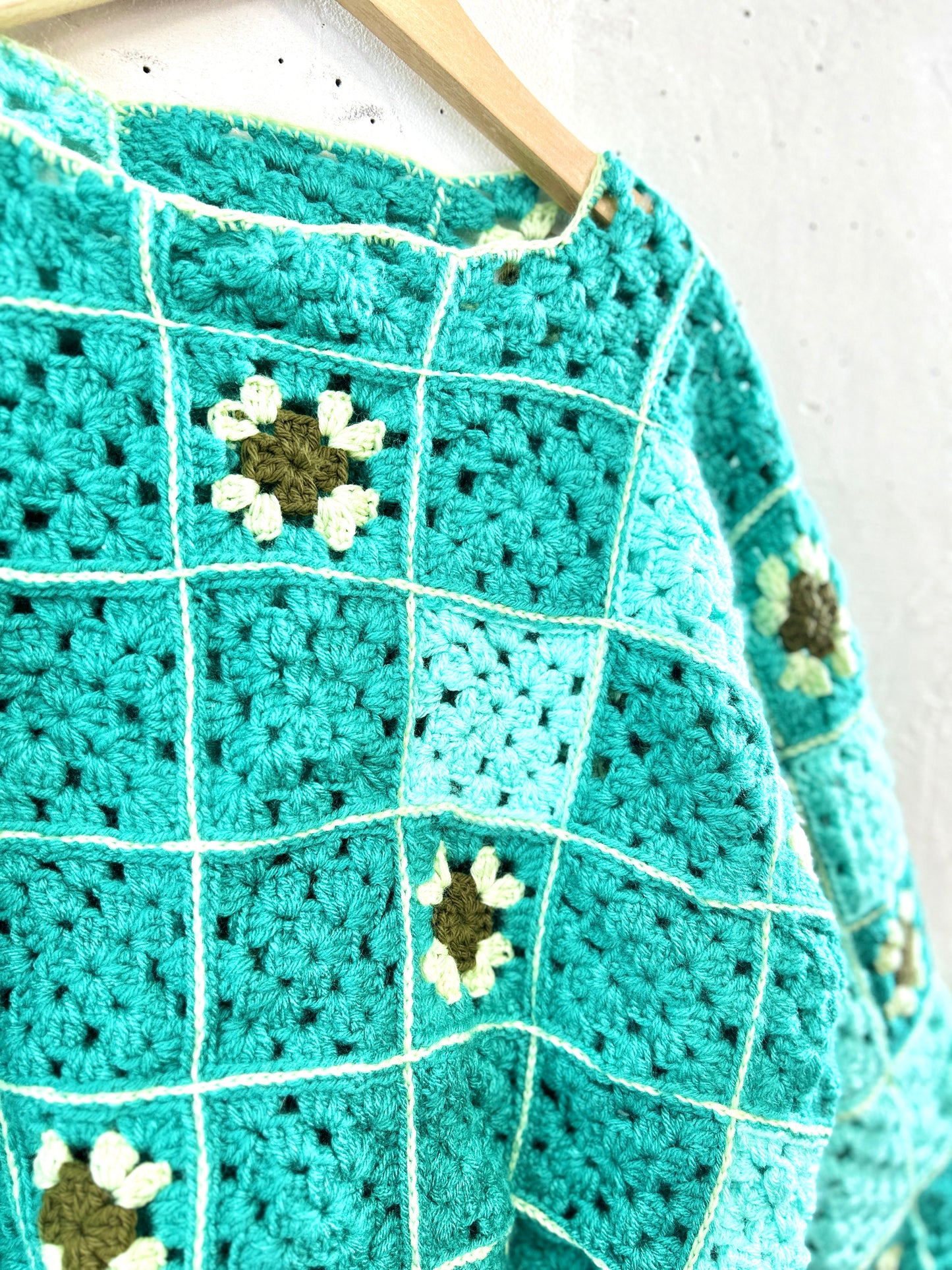 Vintage Granny Square Knit  [A31471]