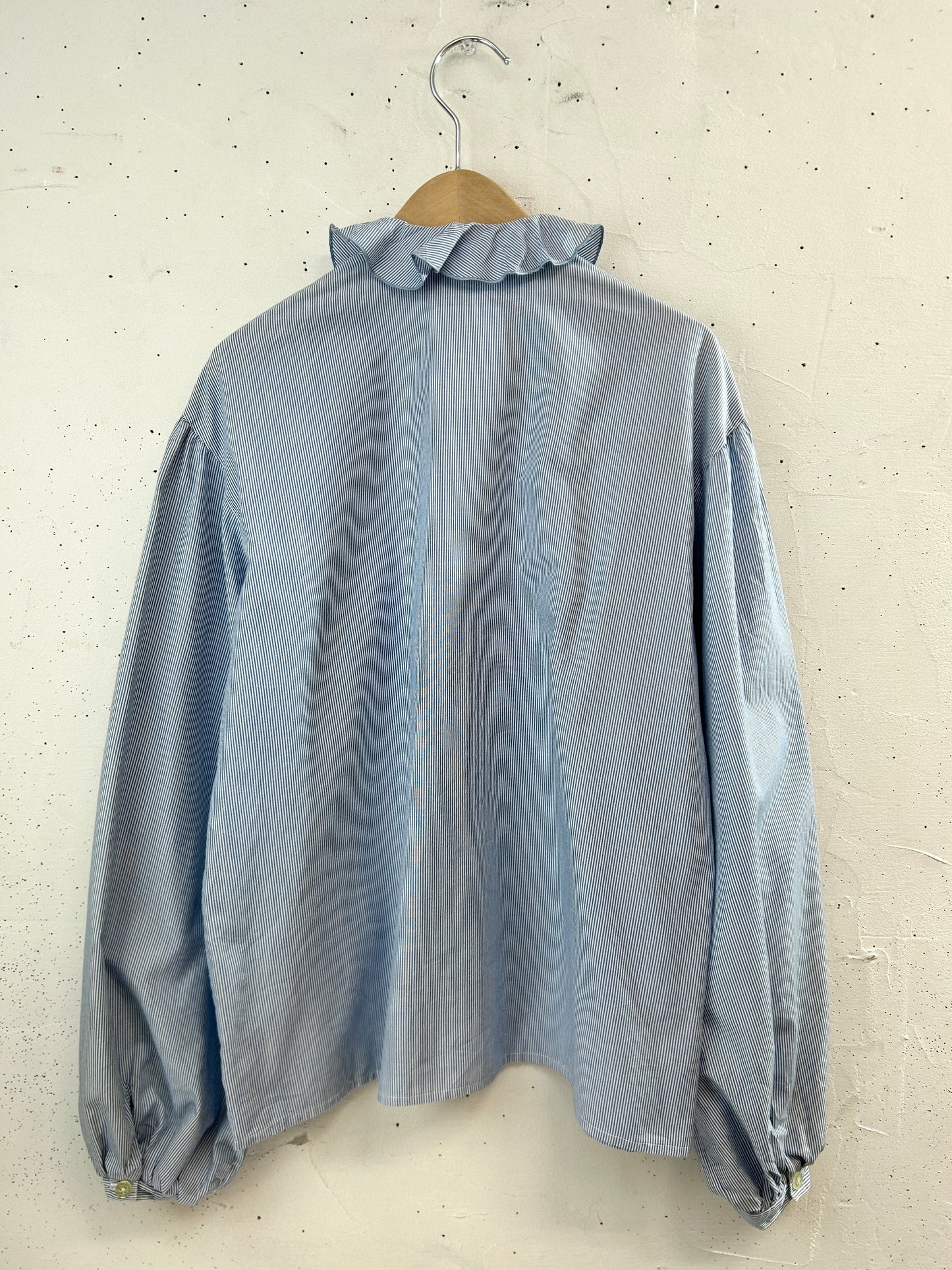 Vintage Ruffle Blouse [B31574]