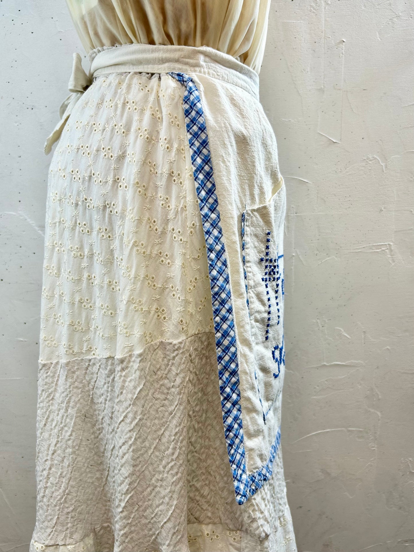 Vintage Cross Stitch Apron [G30717]