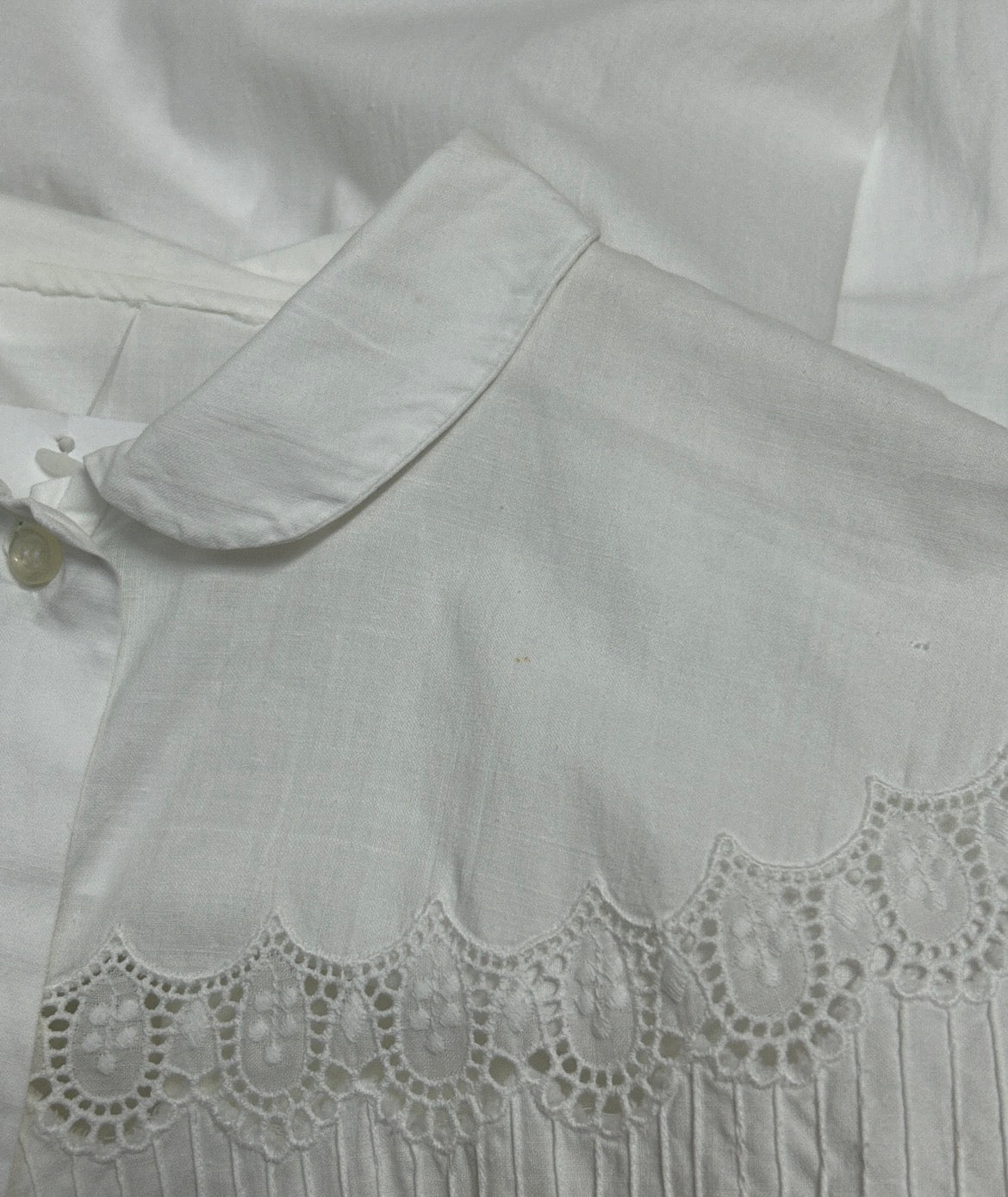 Vintage White Blouse [E32316]