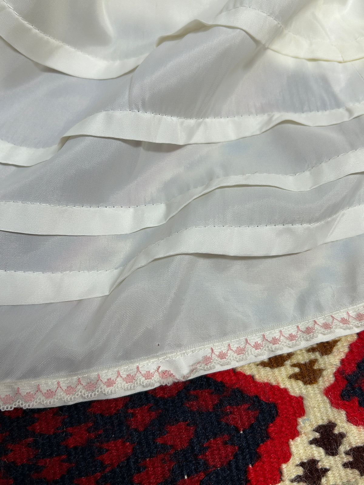 Vintage White Dress [J34079]