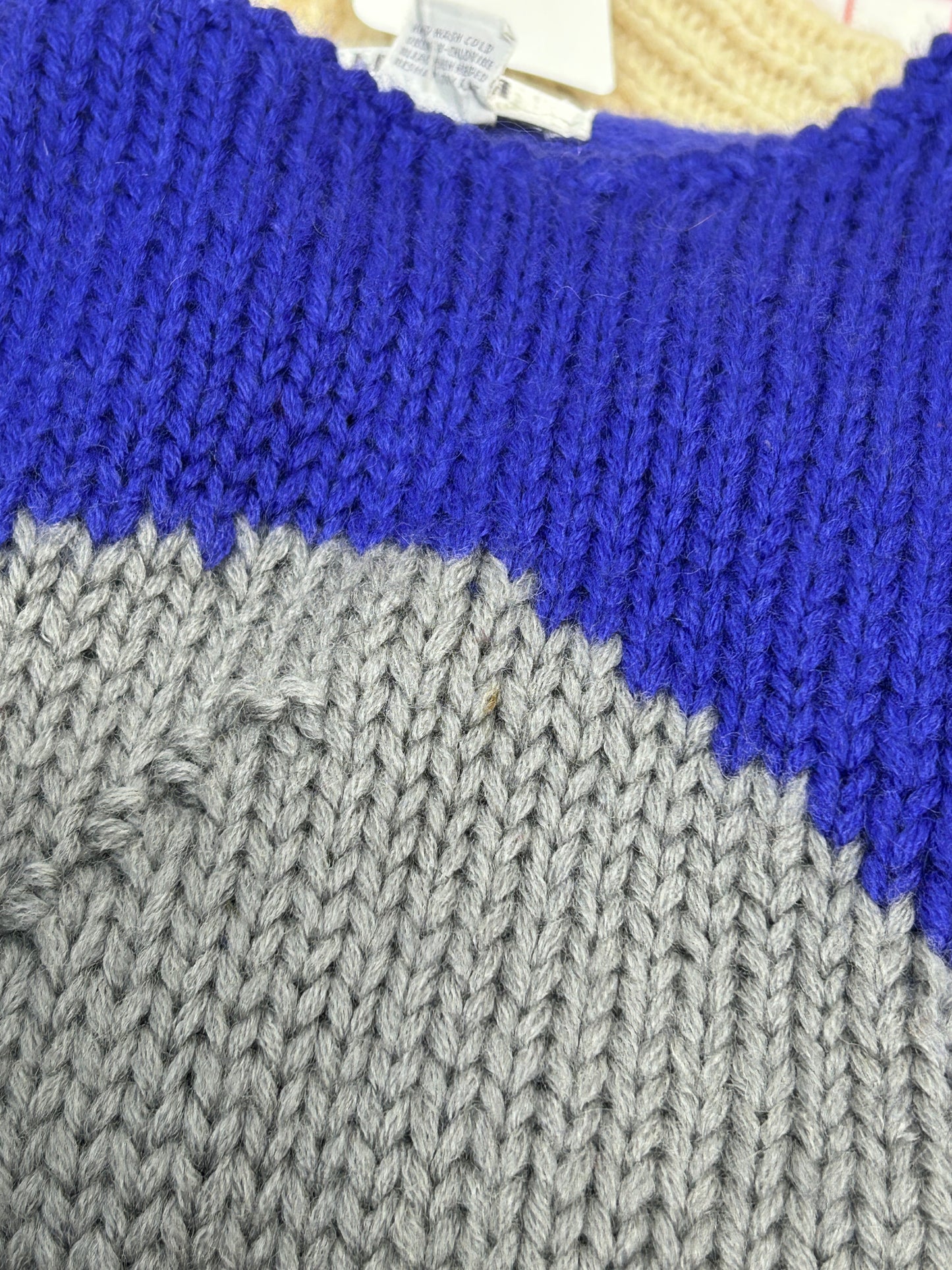 Vintage Hand Knit Sweater [A31326]