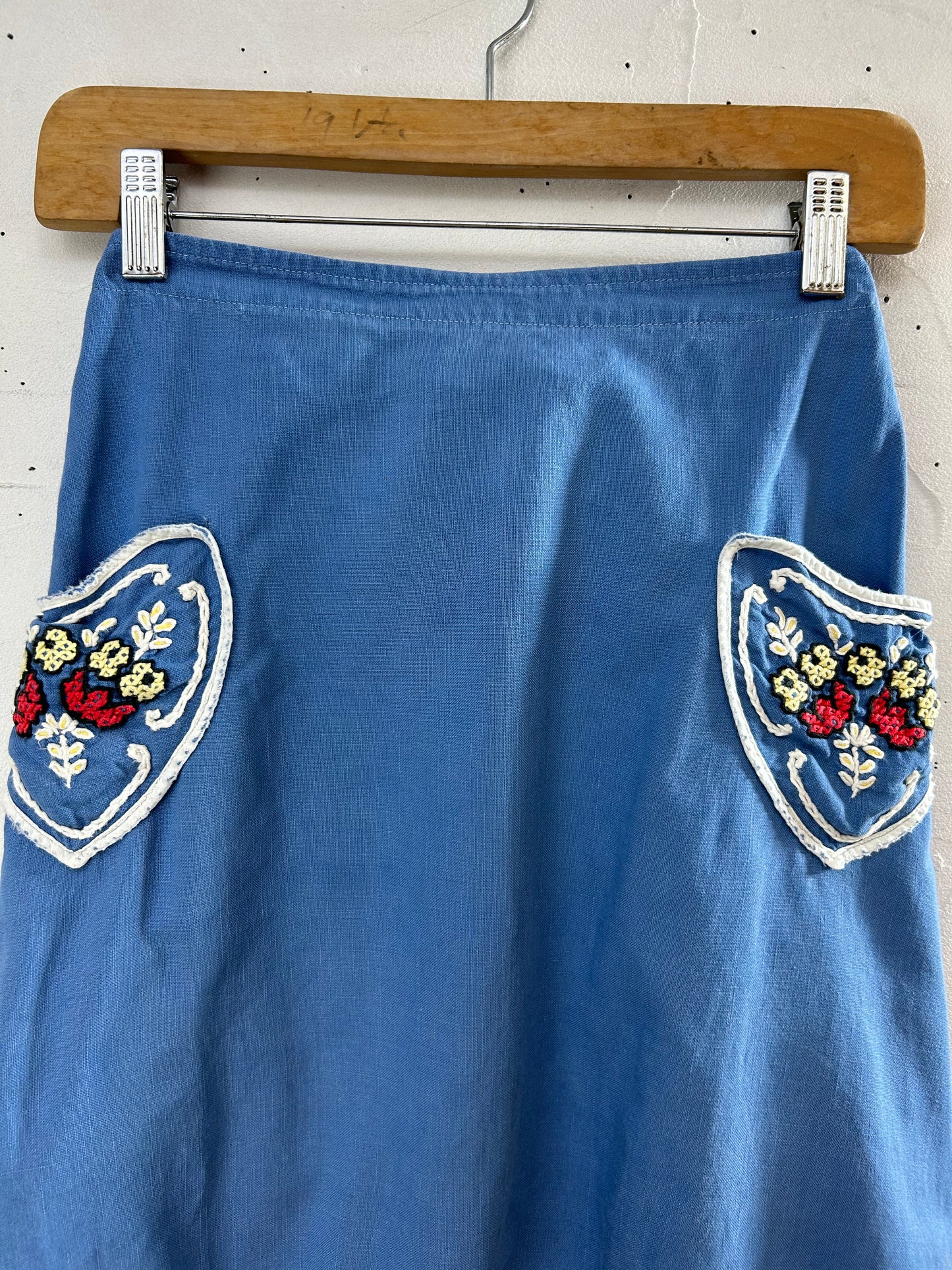 ’50-’60s Cross Stitch Apron [H28150]