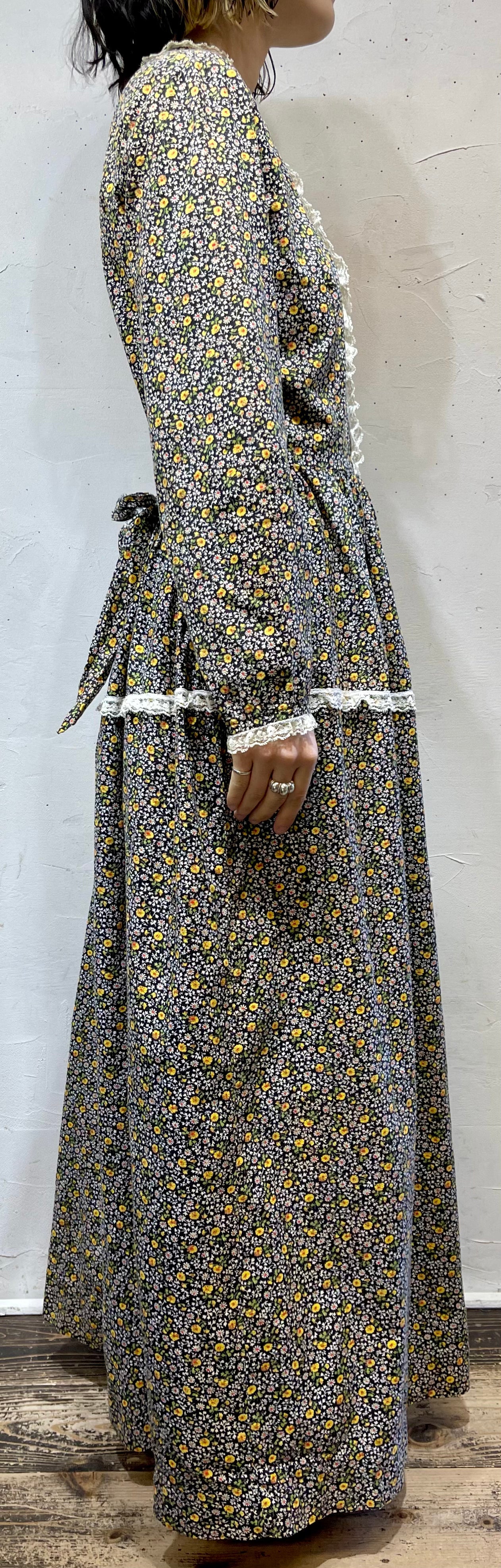 ’70s Vintage Flower Dress [L25804]