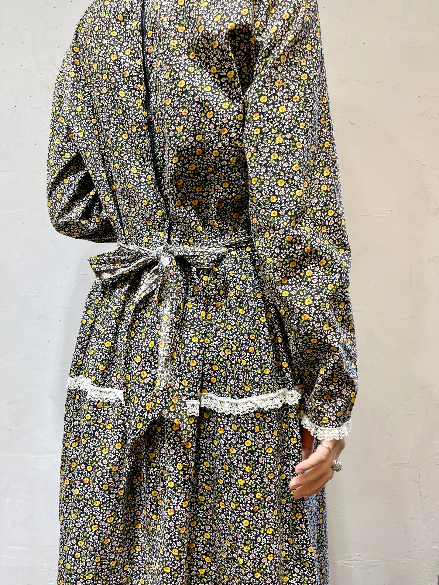 ’70s Vintage Flower Dress [L25804]