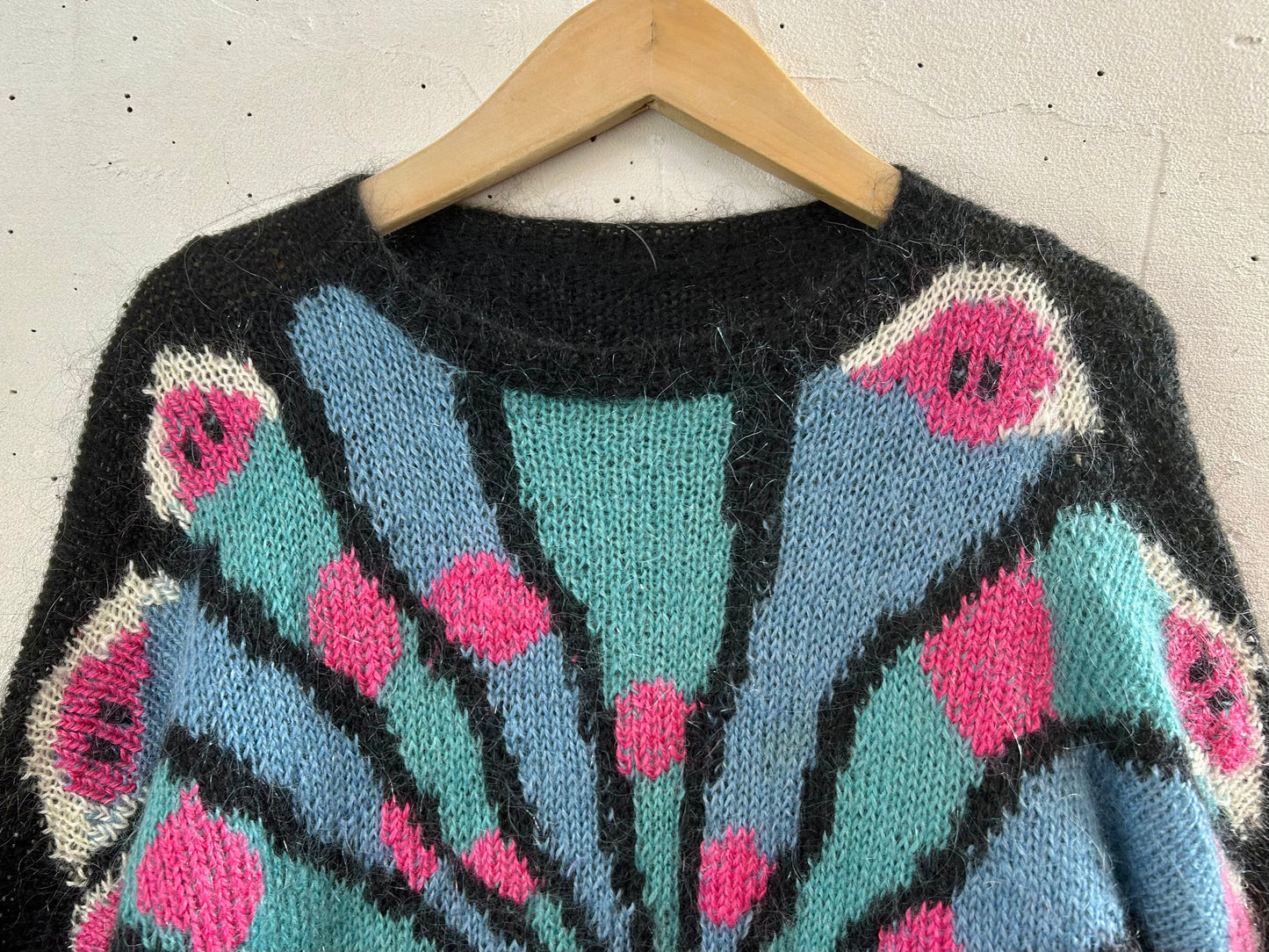 Vintage Hand Knit Sweater [A29229]